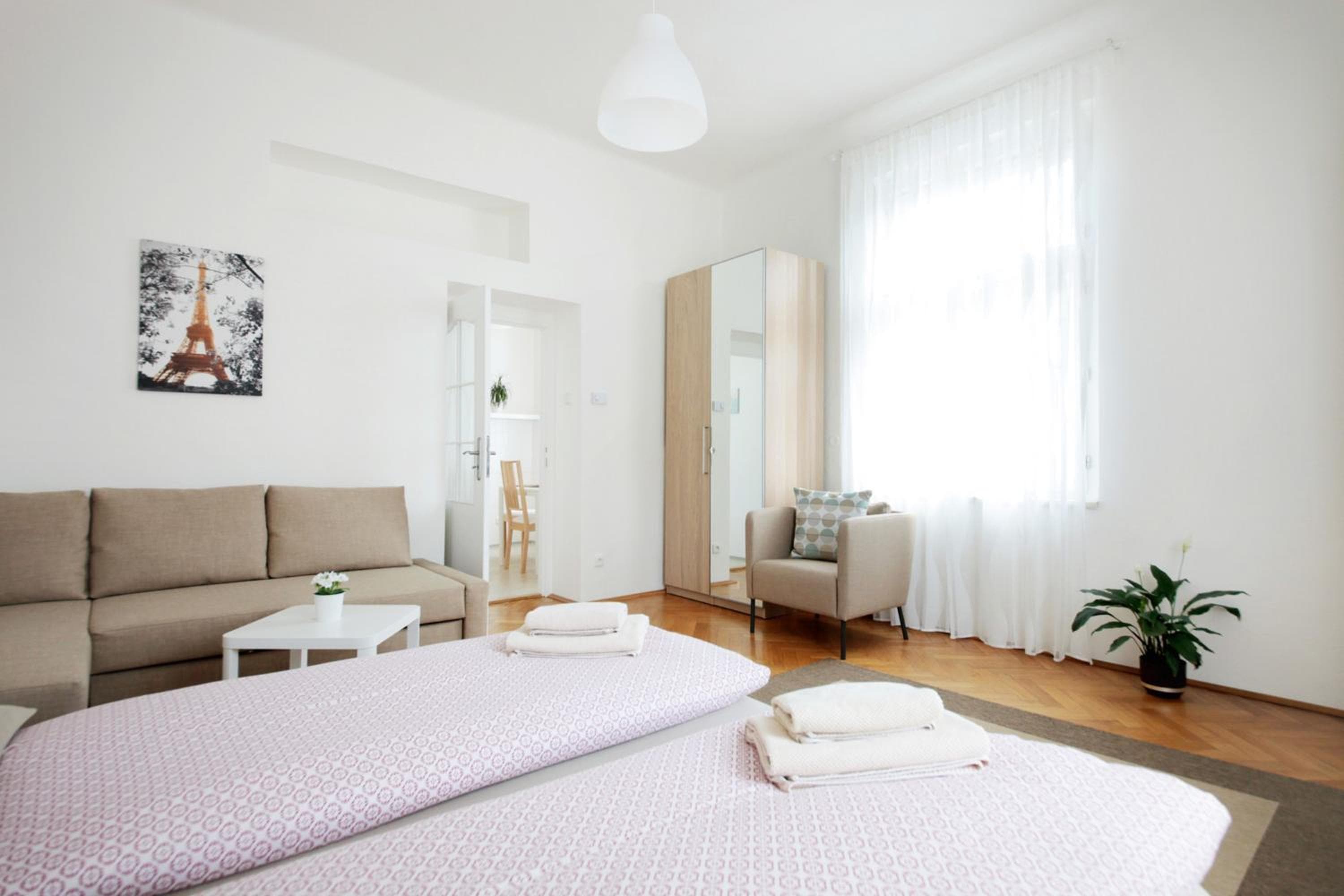 Angel City Aparthotel, Prague, photo 4