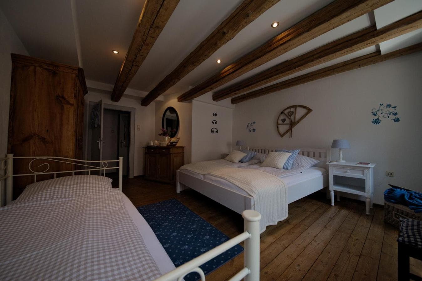 Hotel room at GoldGemäuer Appartements - kostenlose Parkplätze