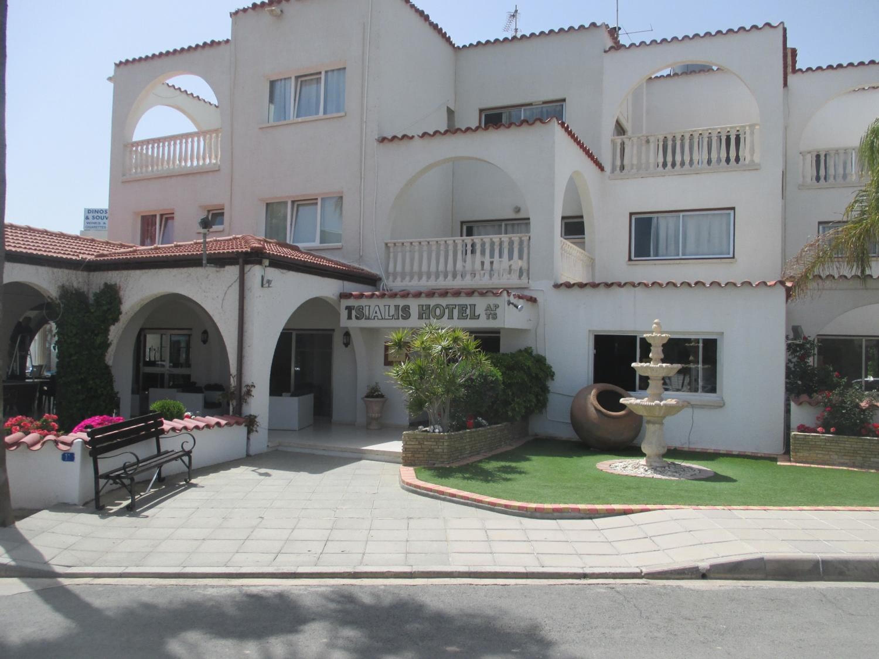 Tsialis Hotel Apartments, Larnaka