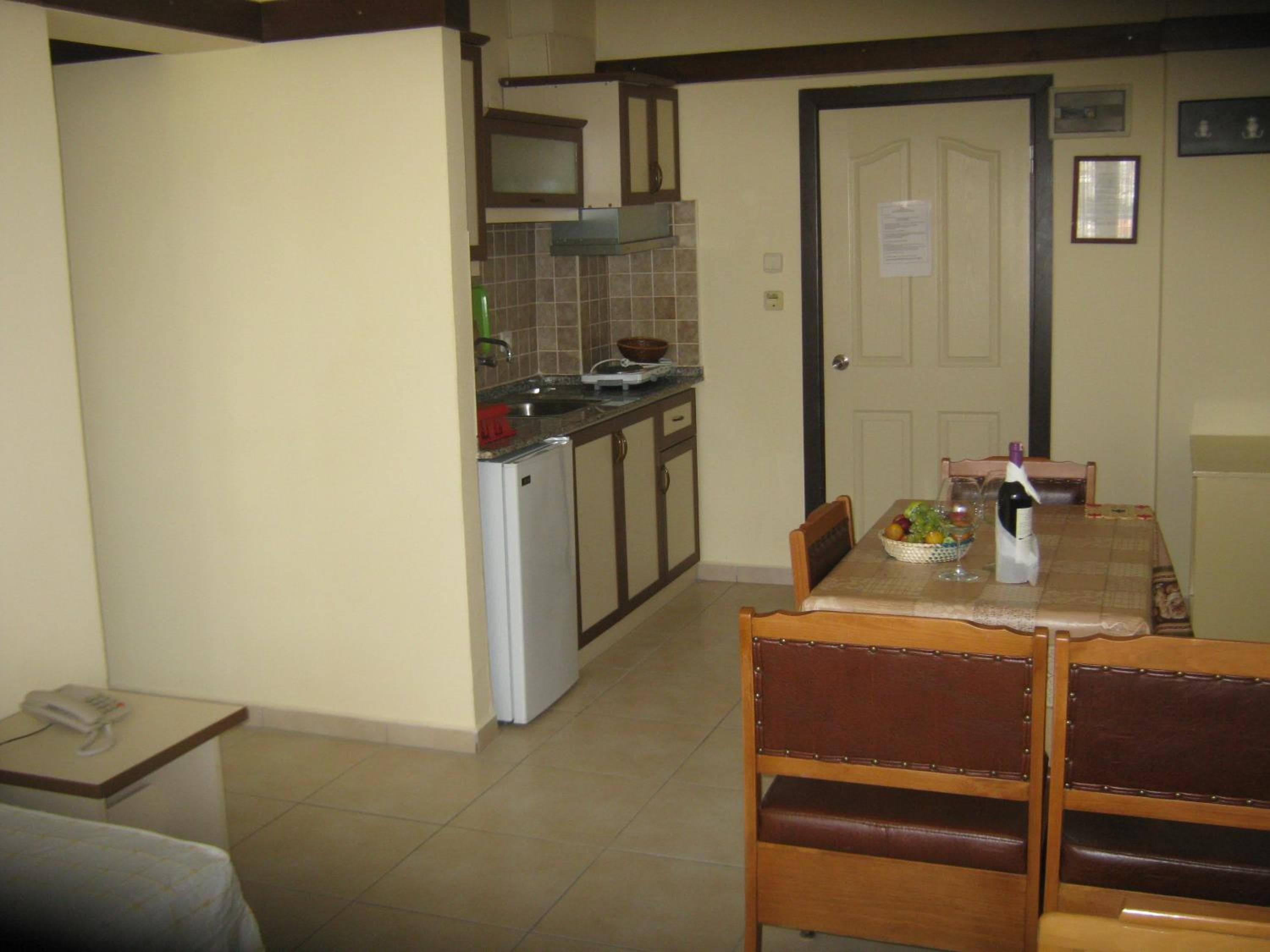 Oya Family Suites, Kusadası, photo 6