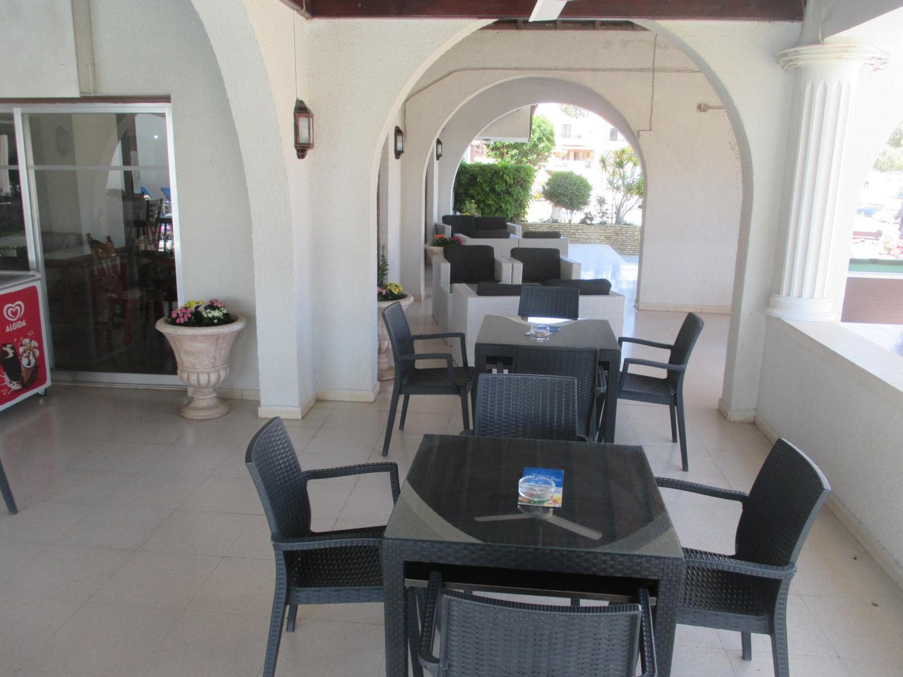 Tsialis Hotel Apartments, Larnaka, photo 6