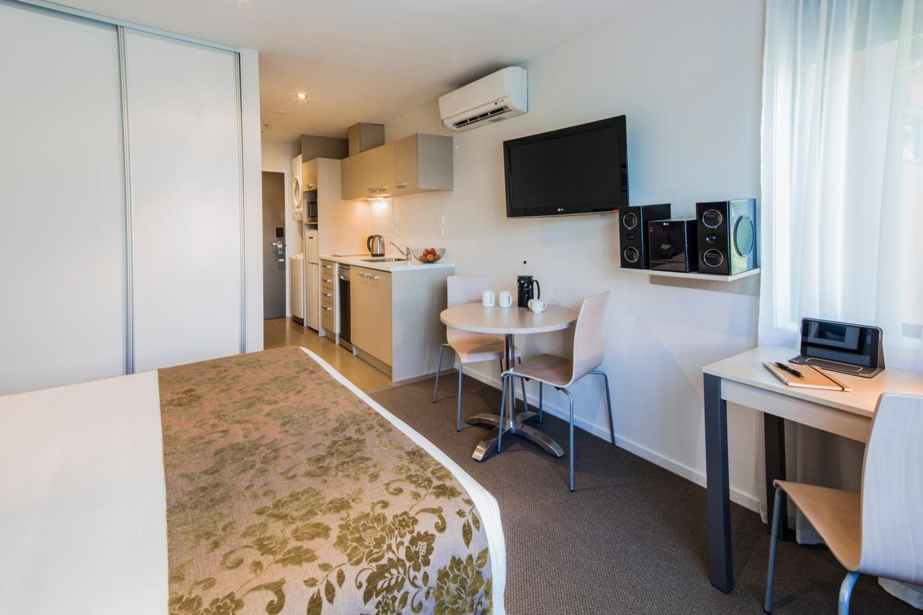 Quest Albany Serviced Apartments, Auckland, photo 2
