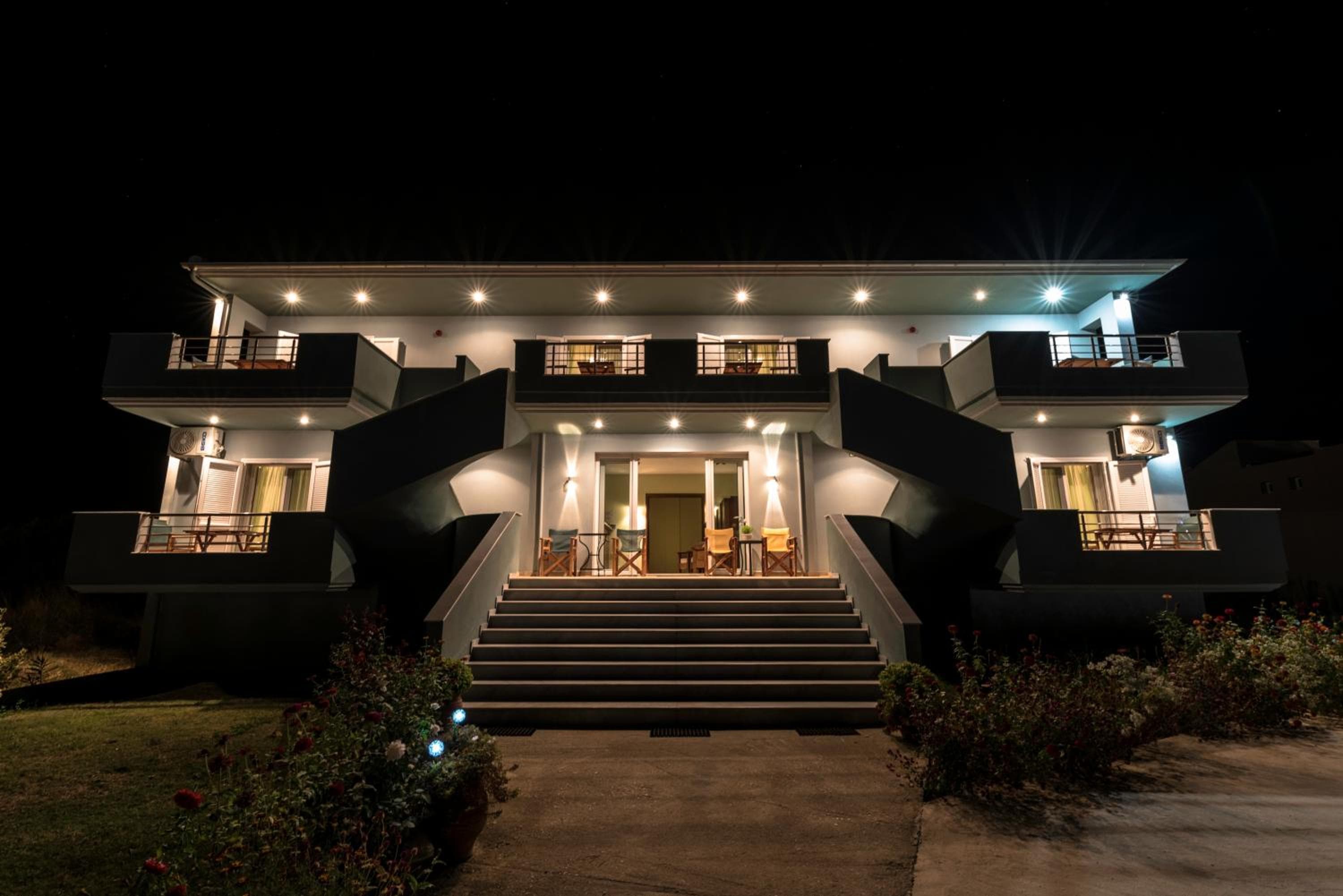 Zeus Apartments, Skala Potamias, photo 4
