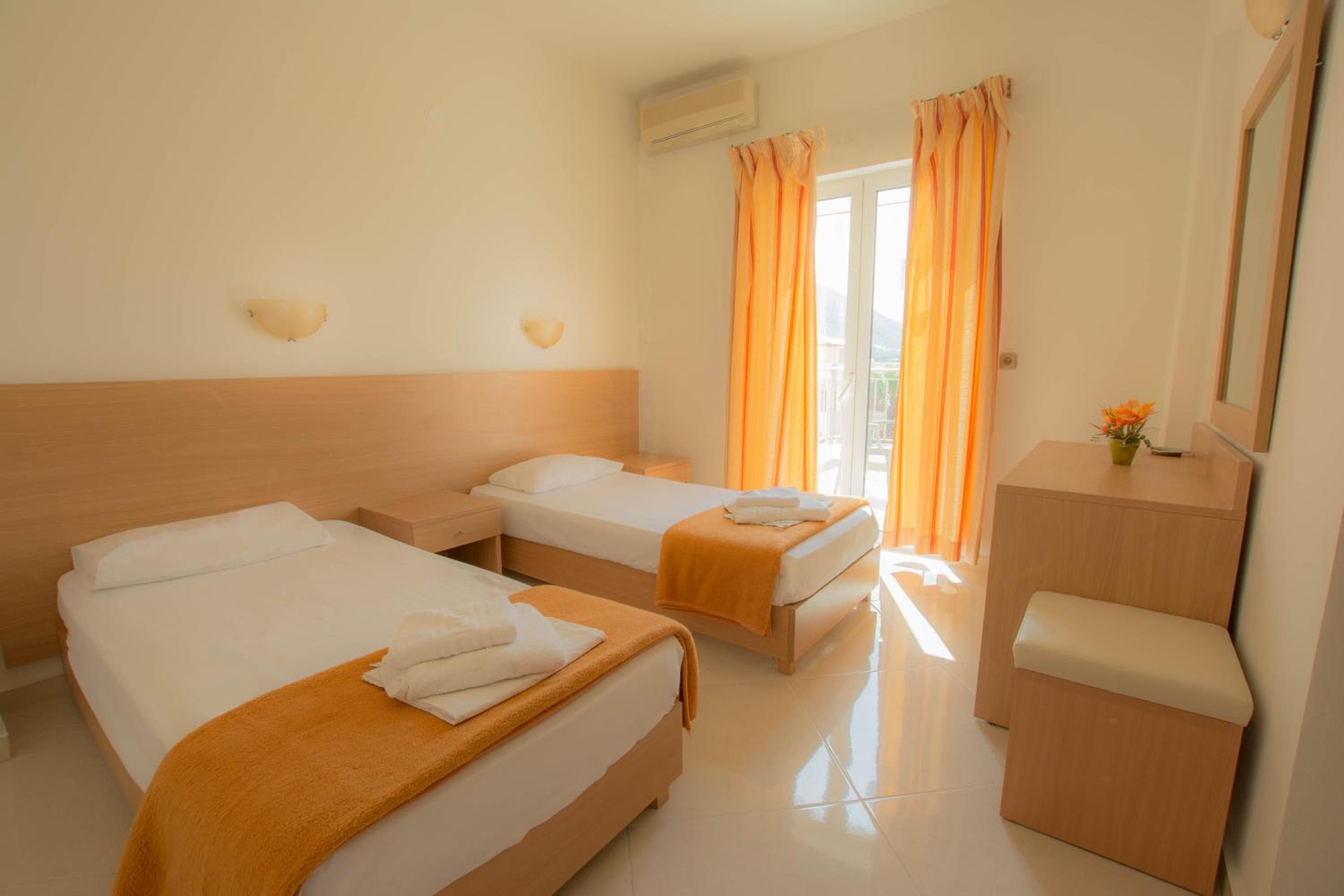 Frixos Hotel, Malia, photo 4