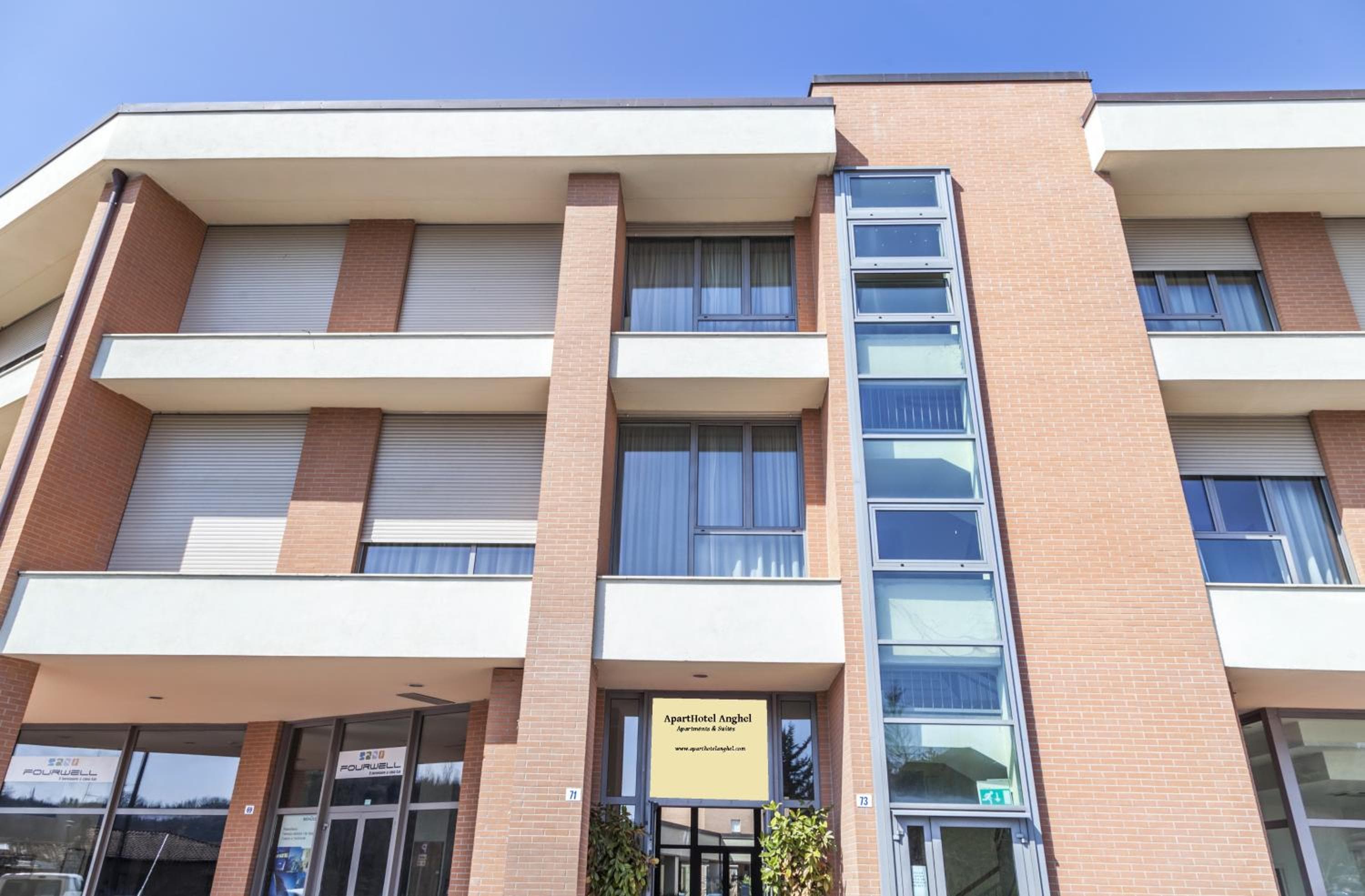 ApartHotel Anghel, Siena