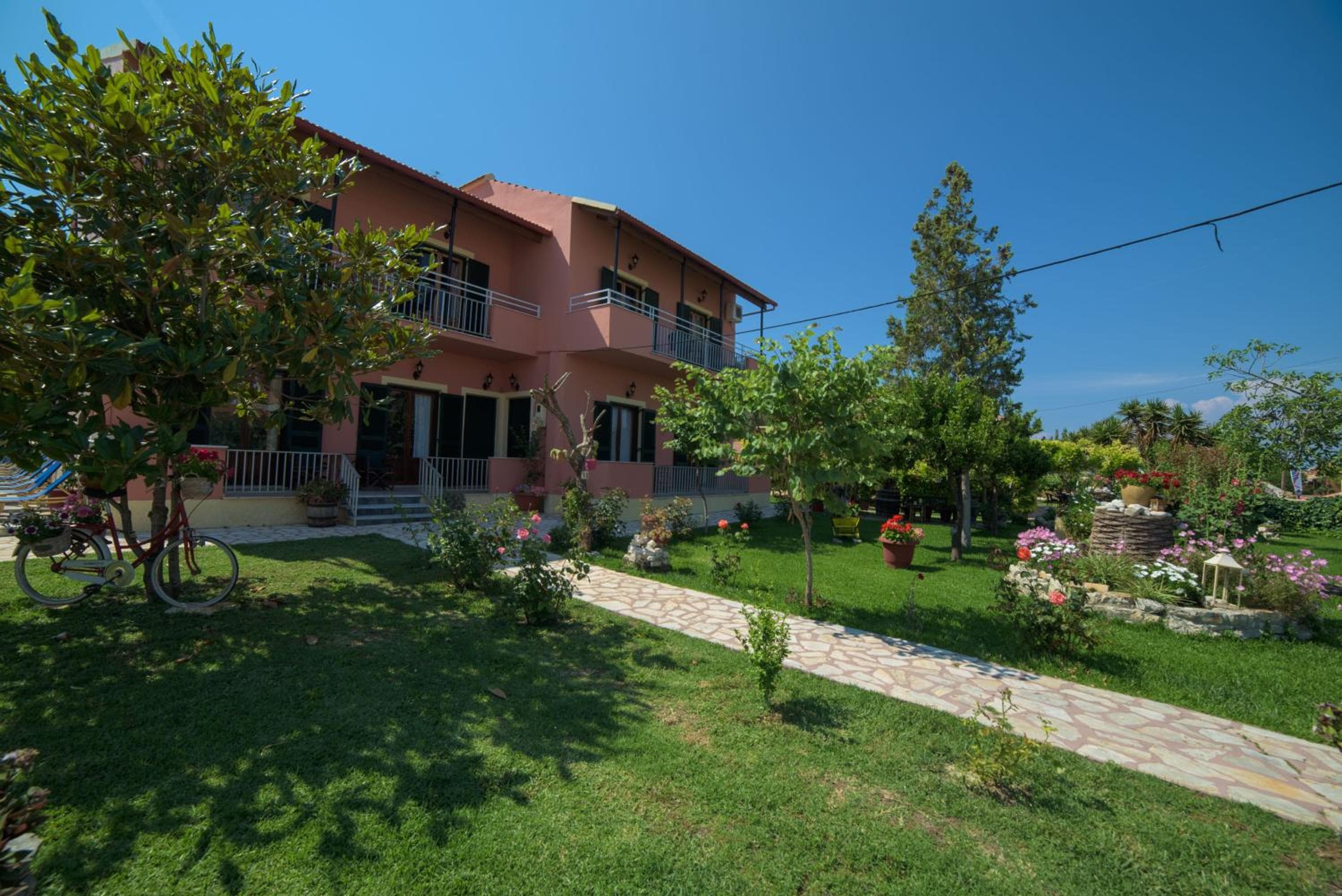 Othonas Apartments, Sidari