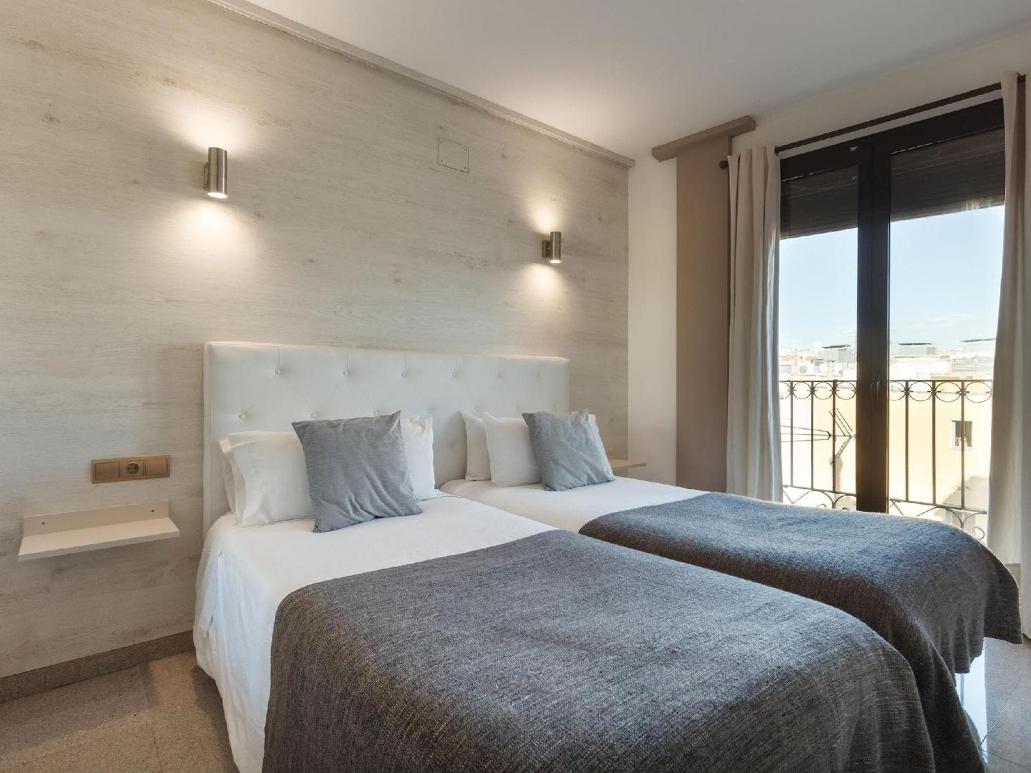 Hotel room at Aparthotel Rambla108