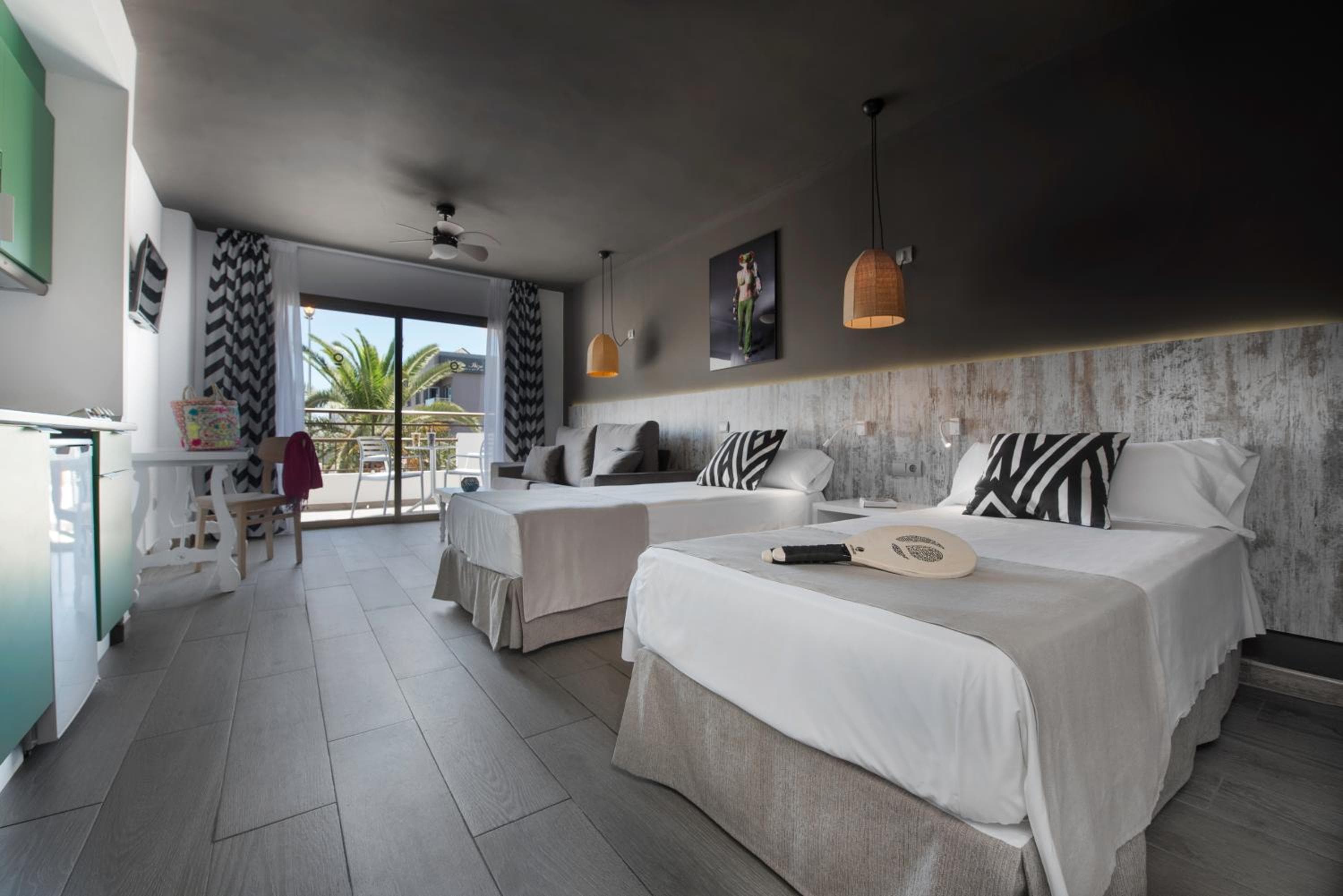 Aparthotel Vibra Mogambo - Adults only, Playa d'en Bossa, photo 4