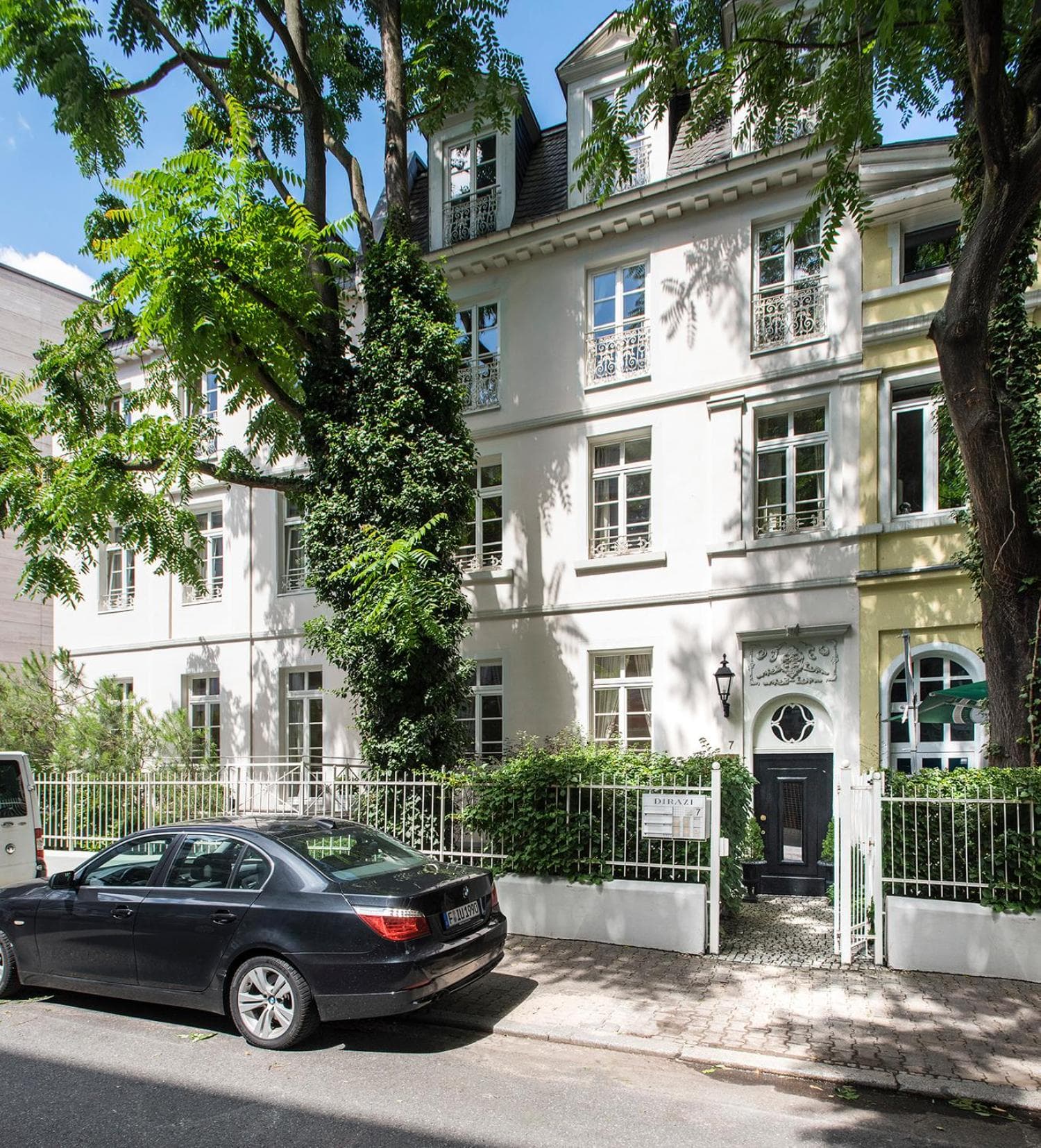 DIRAZI Guesthouse & Apartments GmbH, Frankfurt/Main