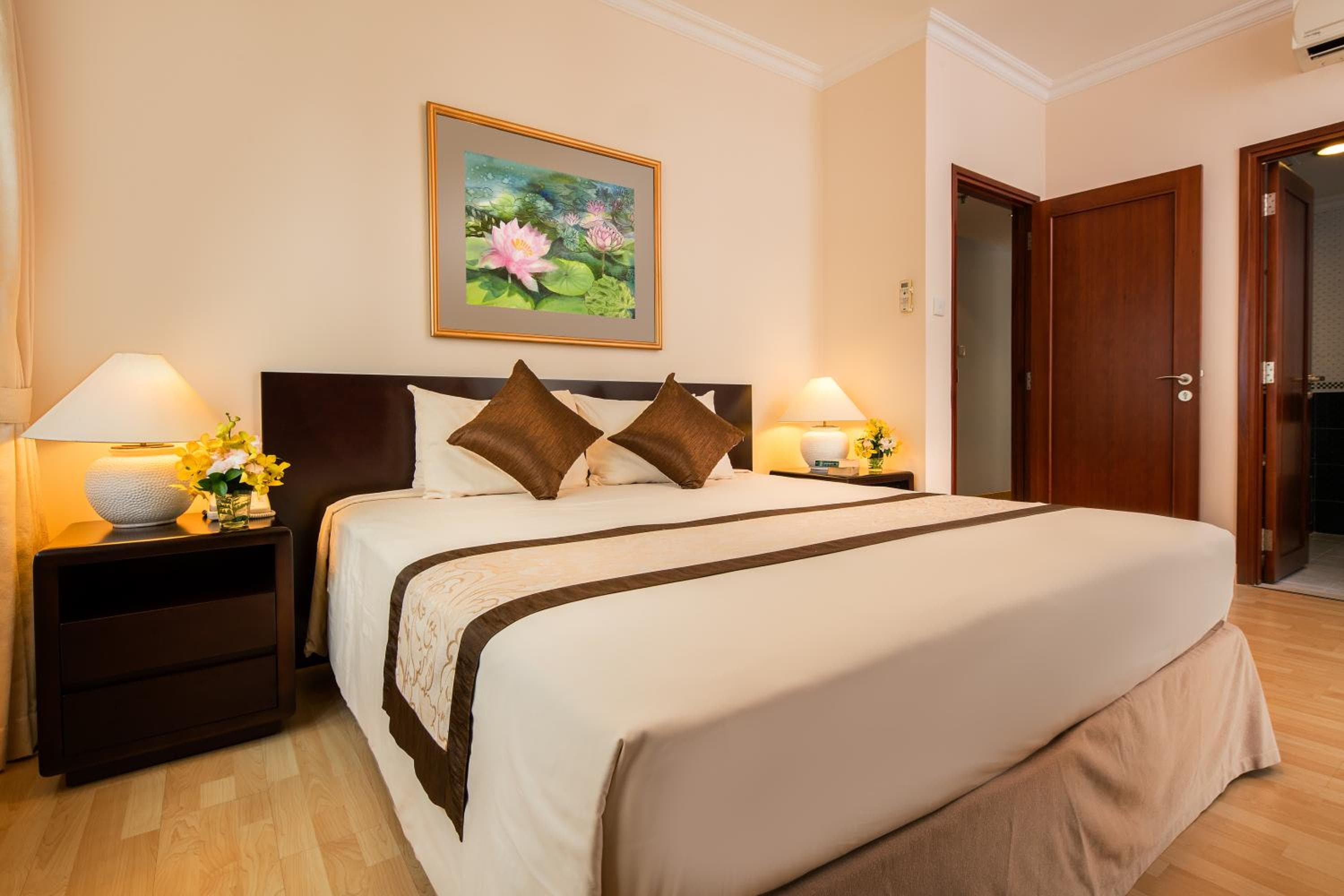 Norfolk Mansion - Luxury Serviced Apartment, Ho Chi Minh City, photo 4