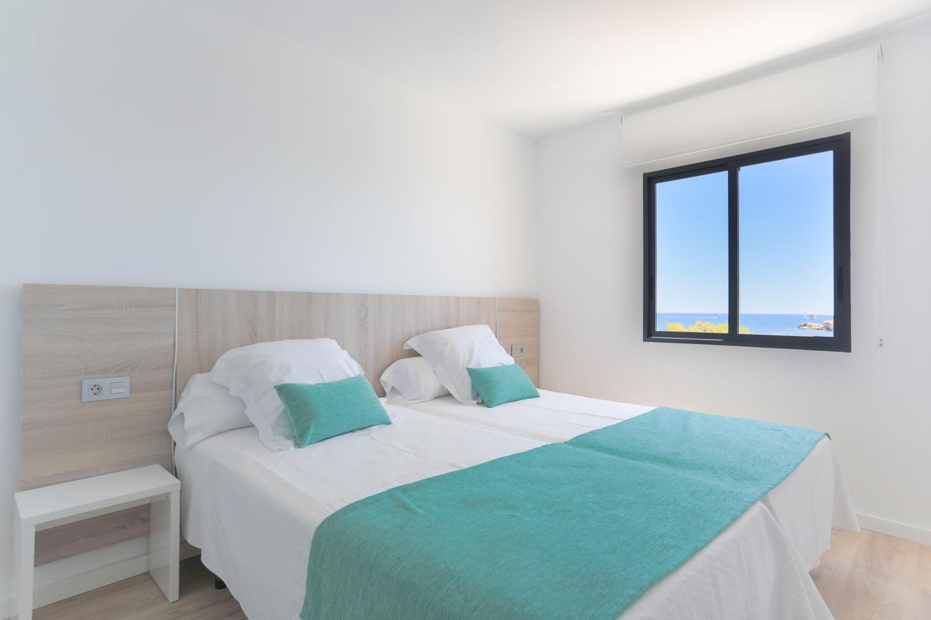 White Apartments - Adults Only, Ibiza Town, photo 4
