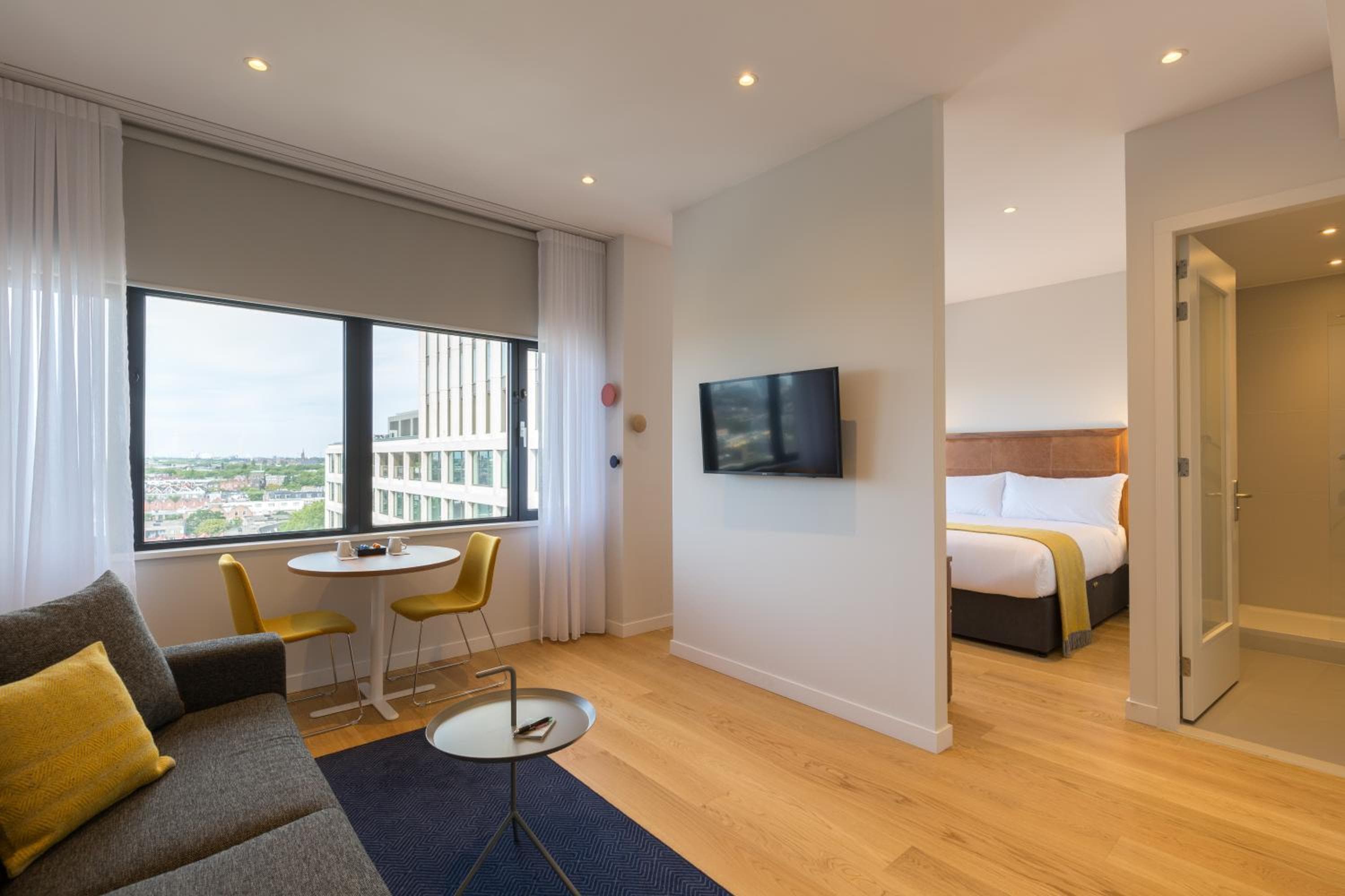 PREMIER SUITES Rotterdam, Rotterdam, photo 3