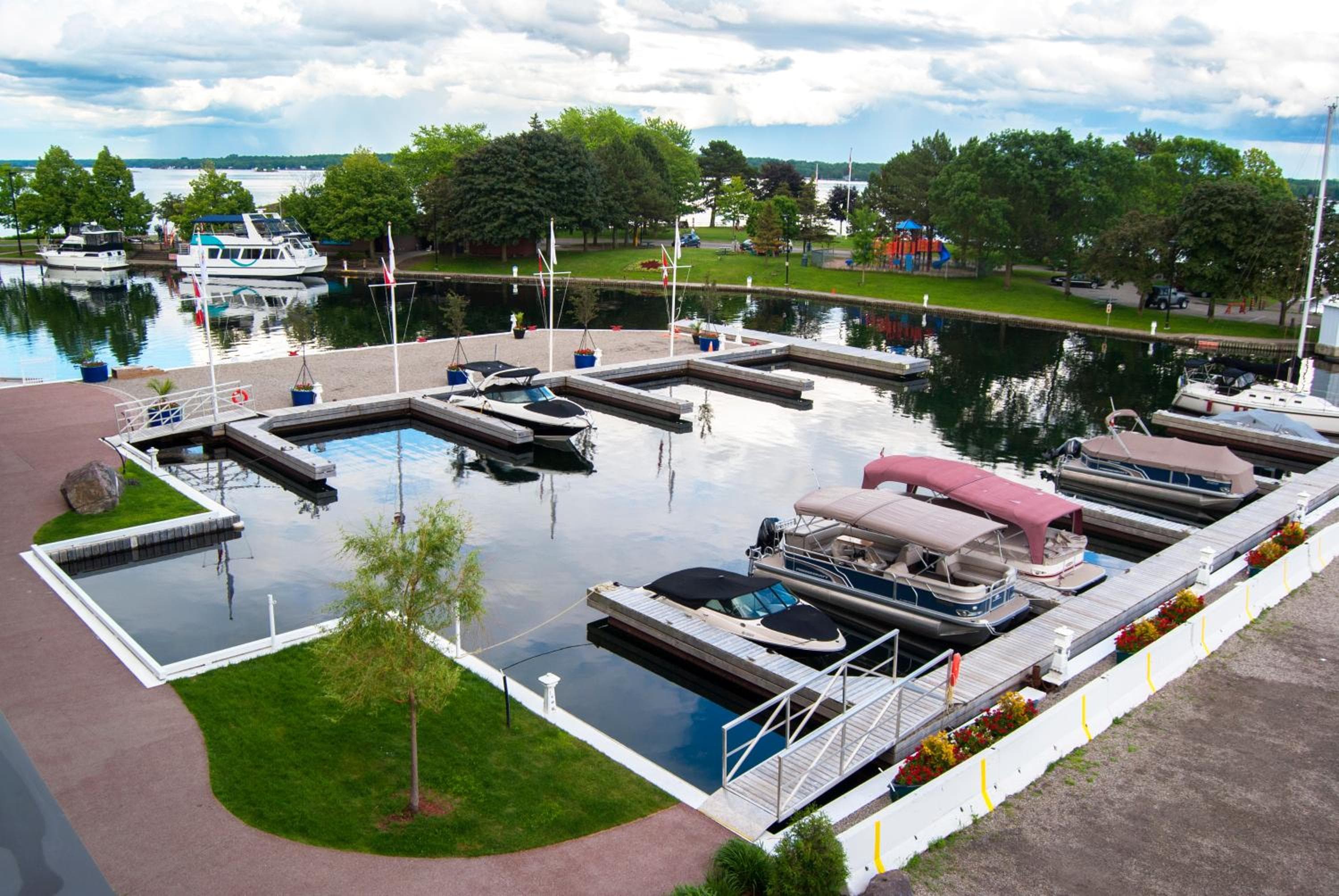 Tall Ships Landing Coastal Resort, Brockville