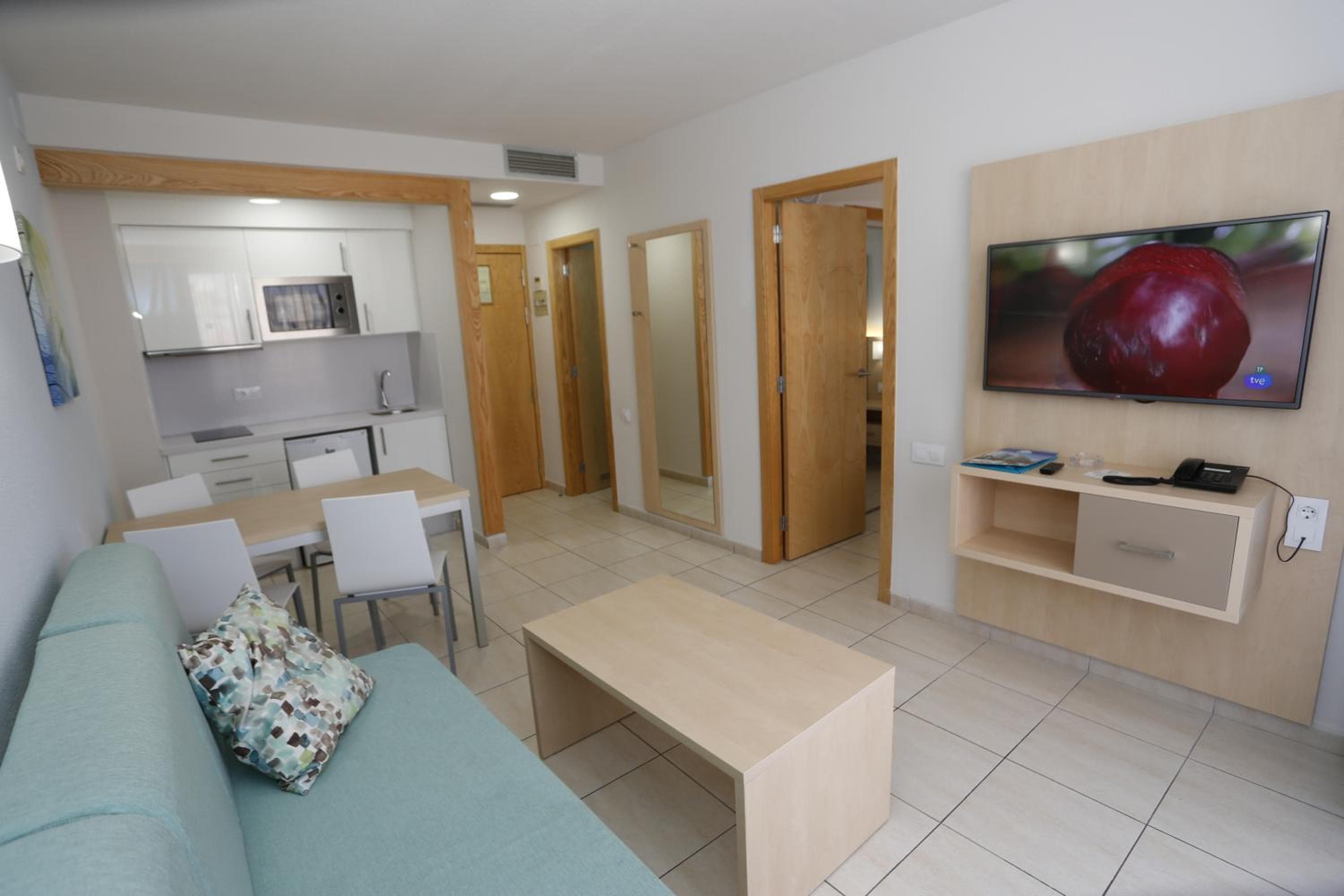 Hotel-Apartamentos Andorra, Playa de las Americas, photo 2