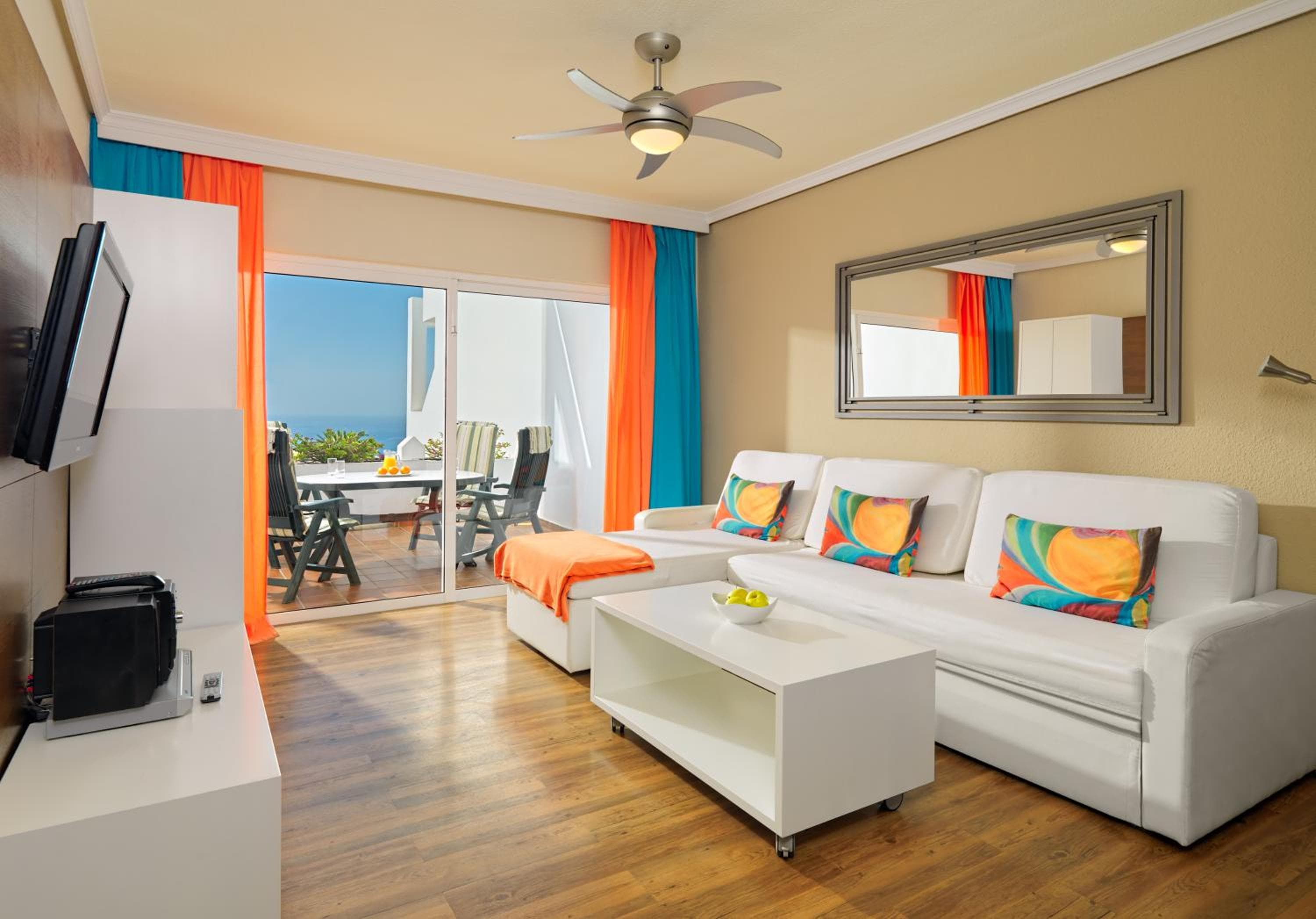 Regency Torviscas Apartments and Suites, Adeje, photo 5