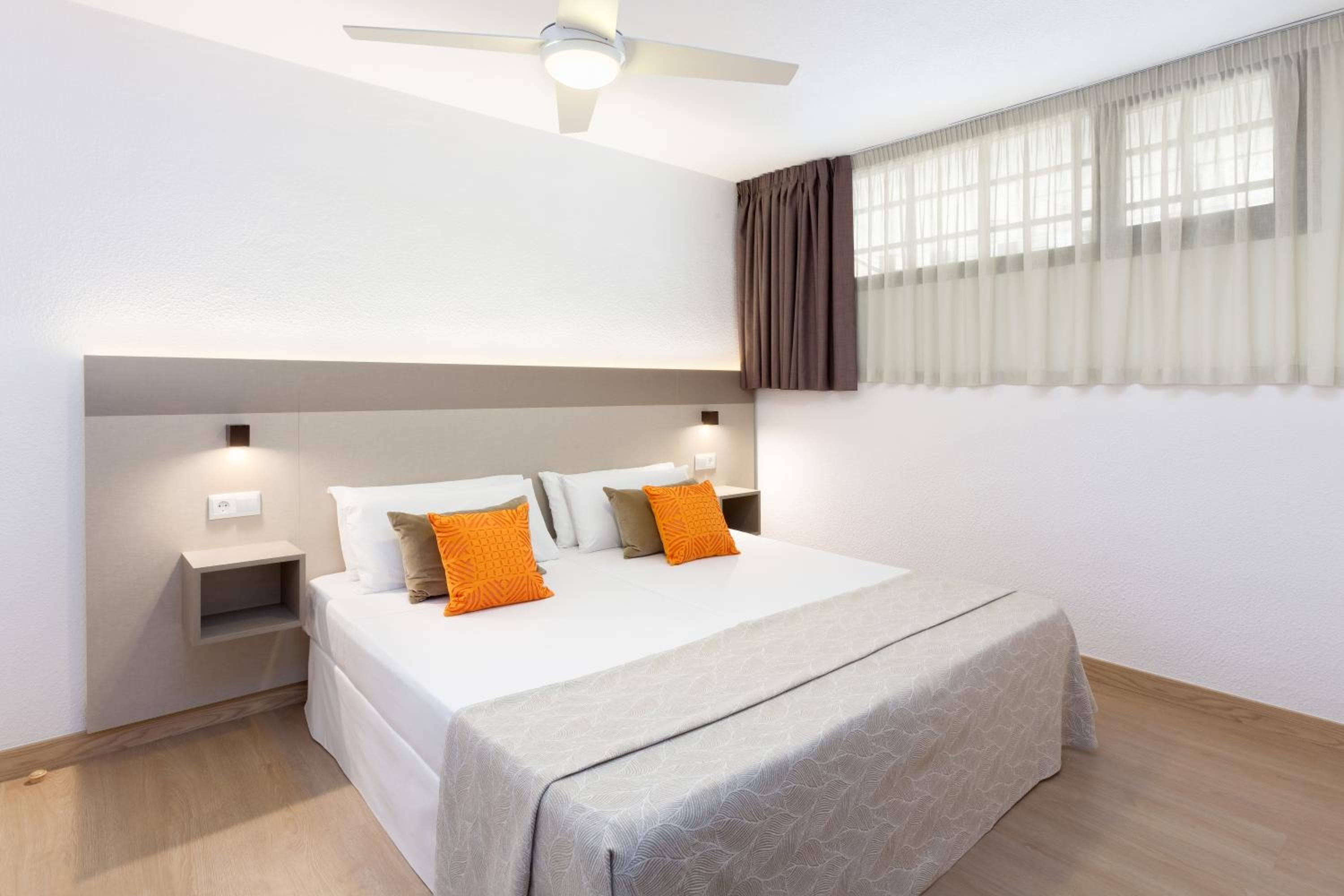 Aguamar Apartamentos, Los Cristianos Downtown, Los Cristianos, photo 2