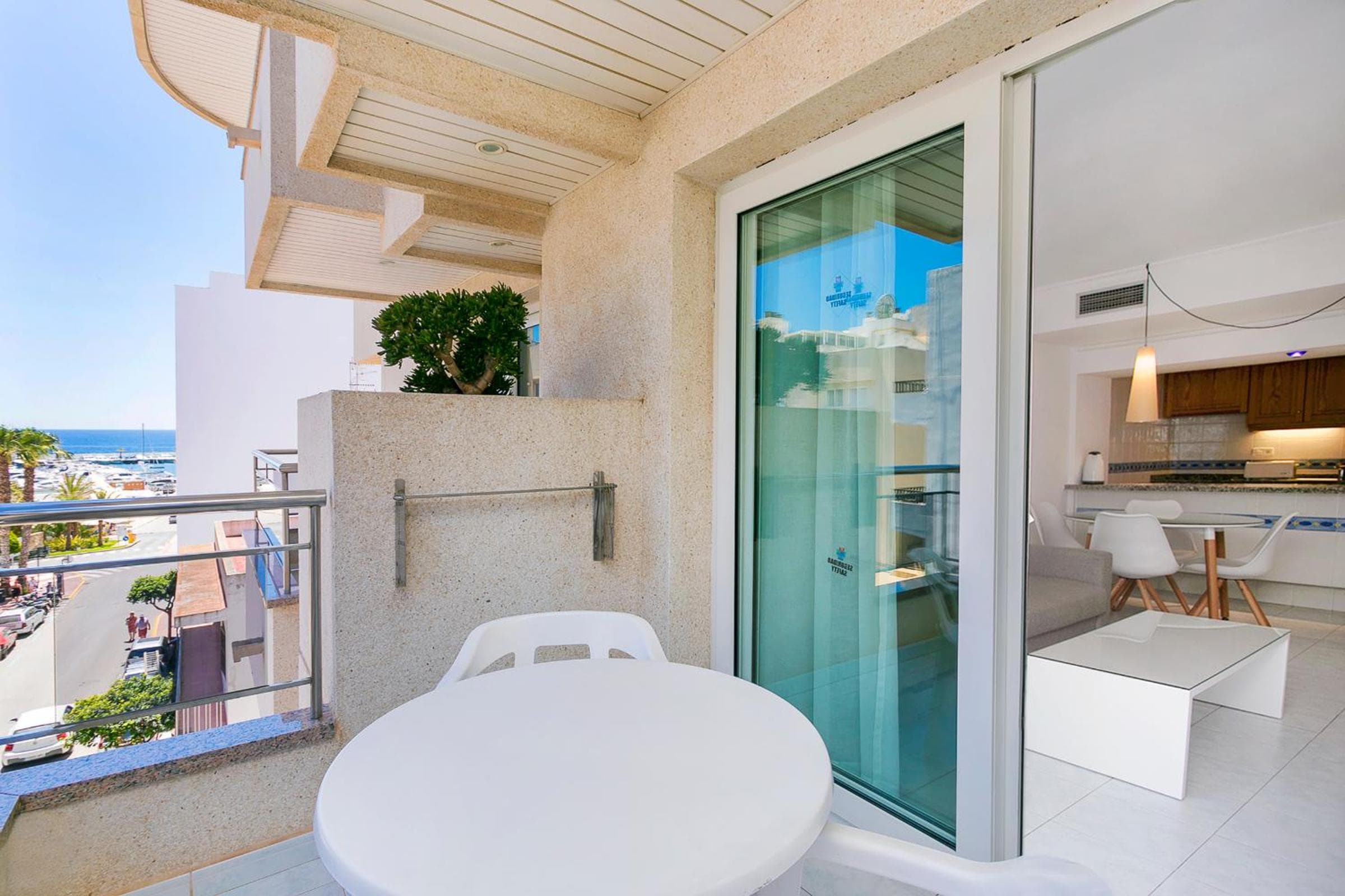 Aparthotel Duquesa Playa, Santa Eularia des Riu, photo 4