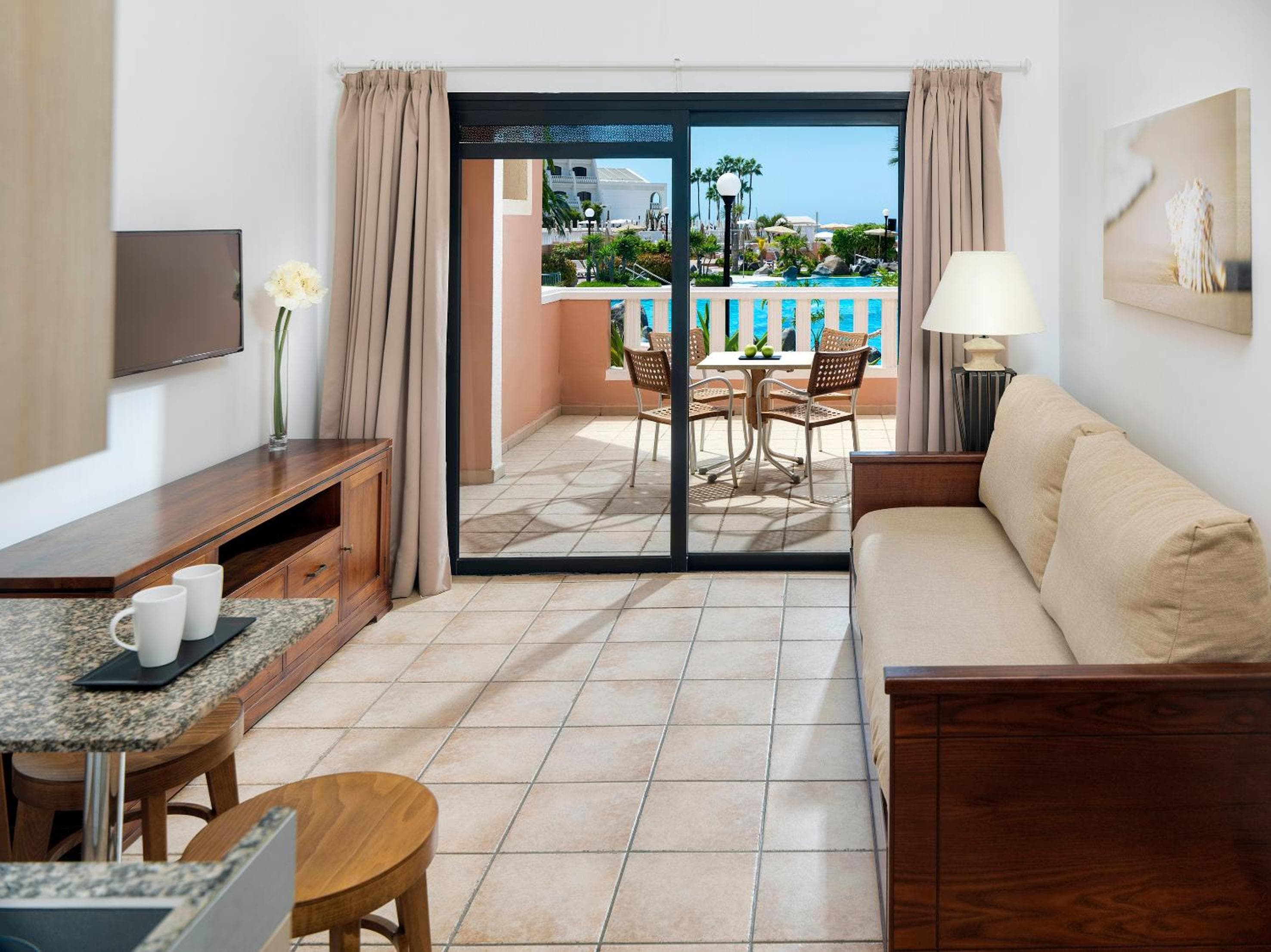 SOL by Meliá Sun Beach Apartamentos, Adeje