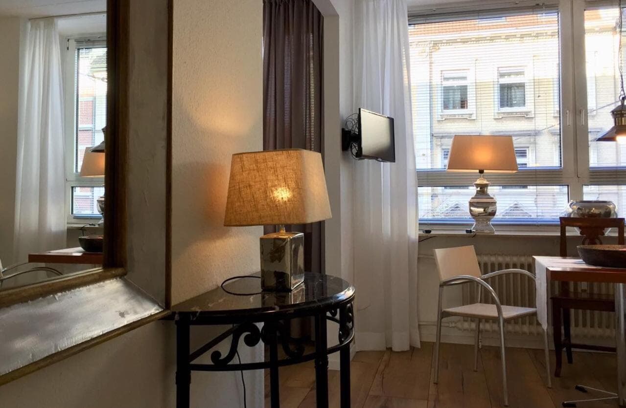 Hotel room at Düsseldorfer Domicil Media Harbour