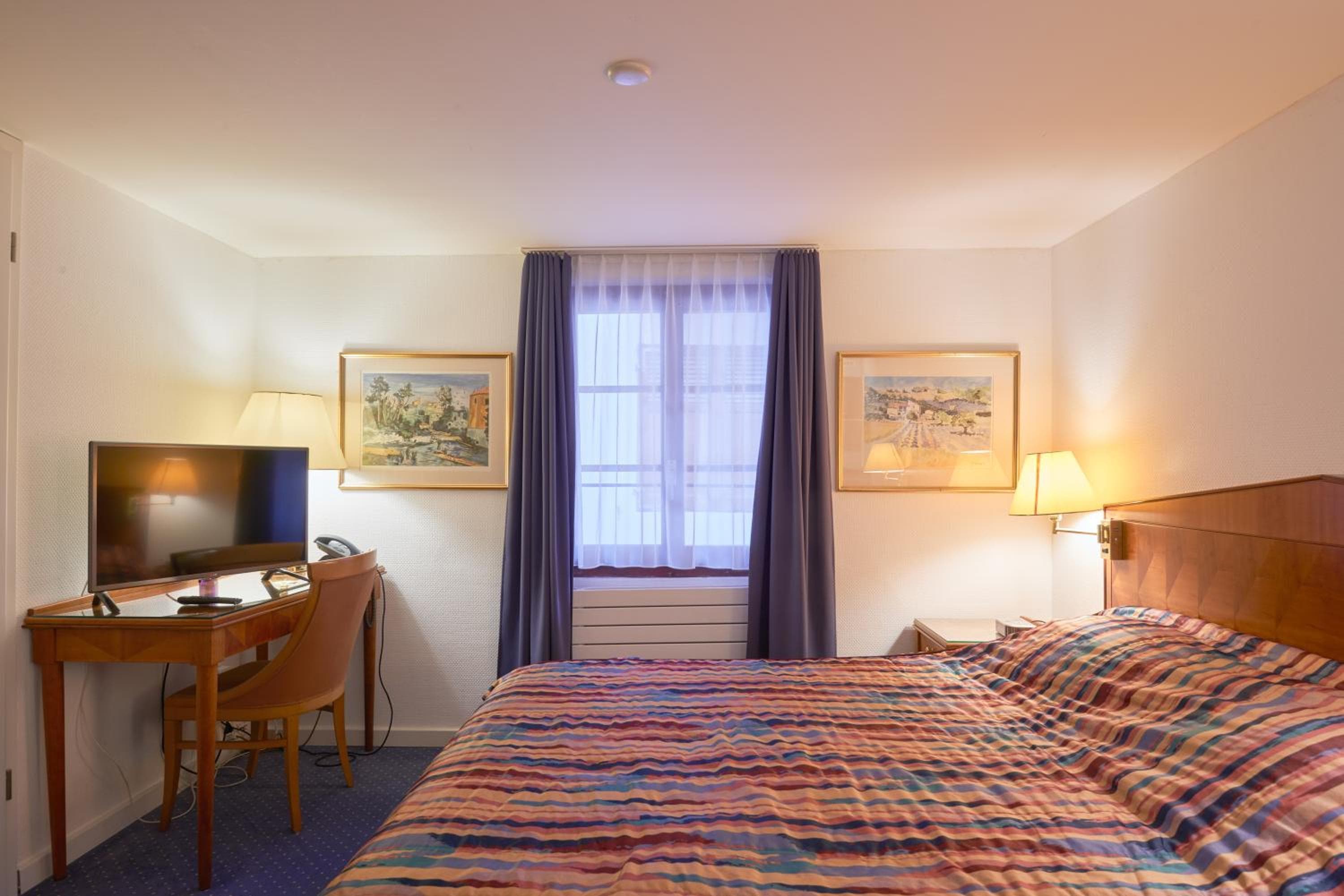 Hine Adon Fribourg City Aparthotel Self checkin, Fribourg, photo 4