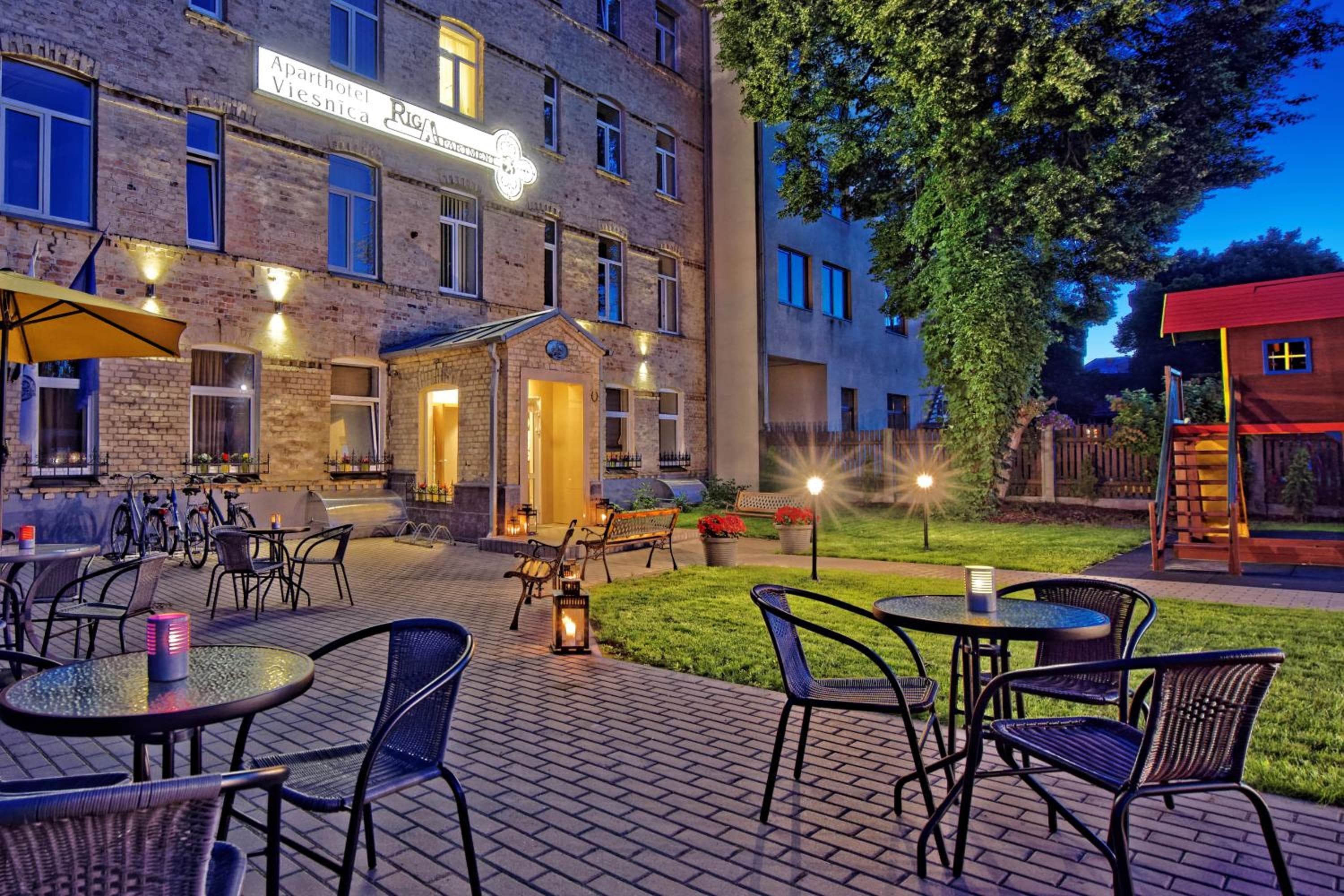 RigaApartment SoNaDA Self Check-in Aparthotel, Center, Private Parking, Rīga