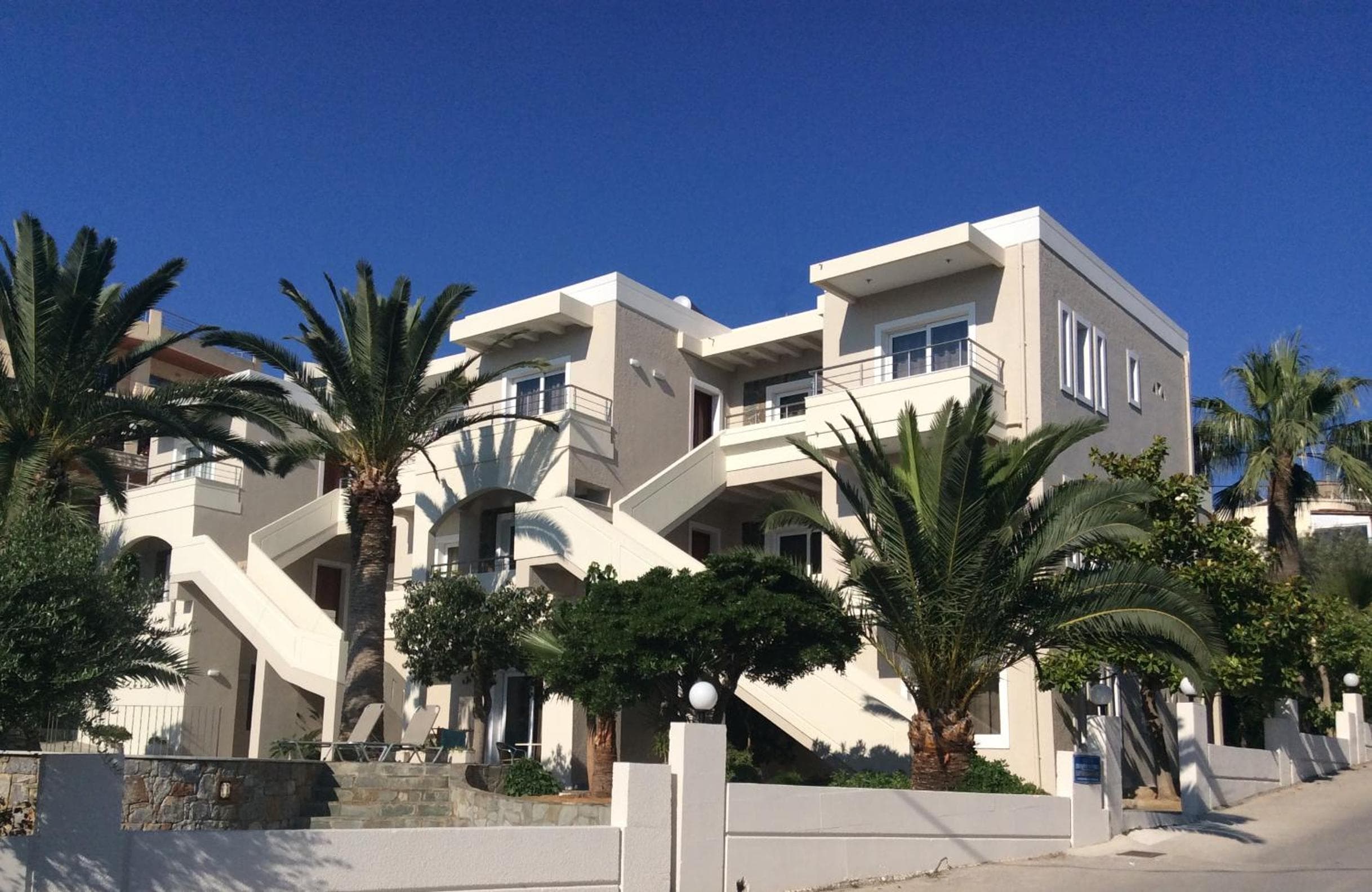 Maria Suites, Plataniás