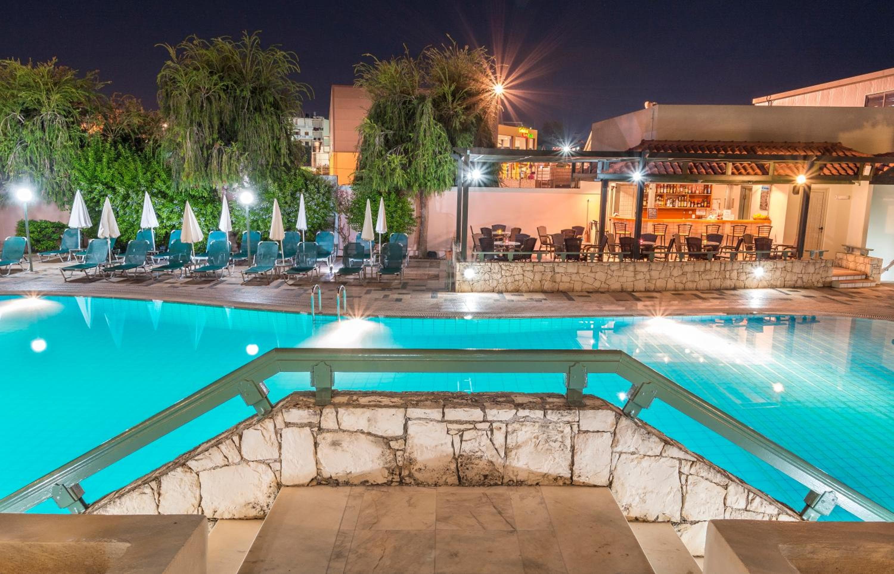 Lotus Hotel Apartments, Kato Daratso, photo 2