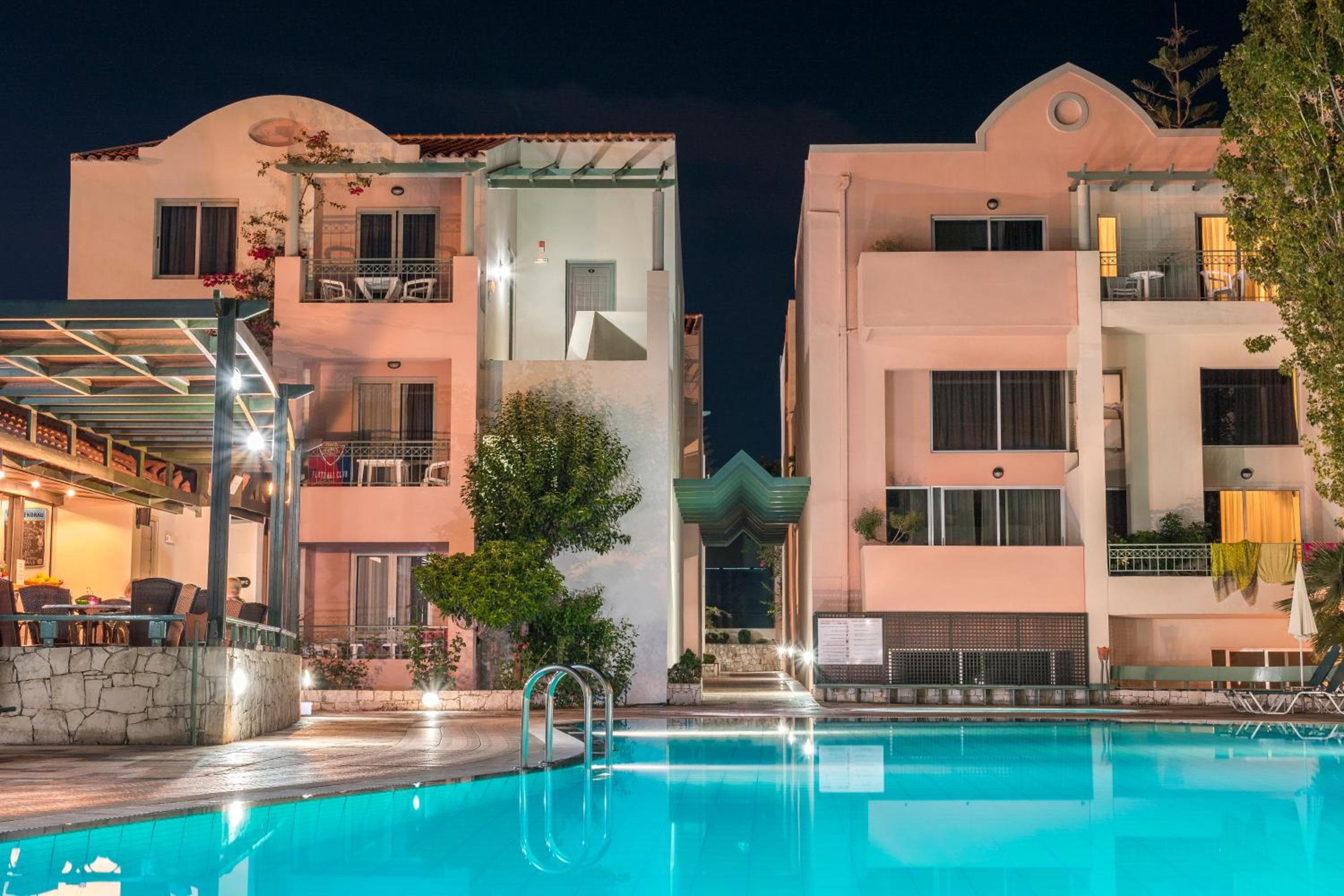 Lotus Hotel Apartments, Kato Daratso, photo 3