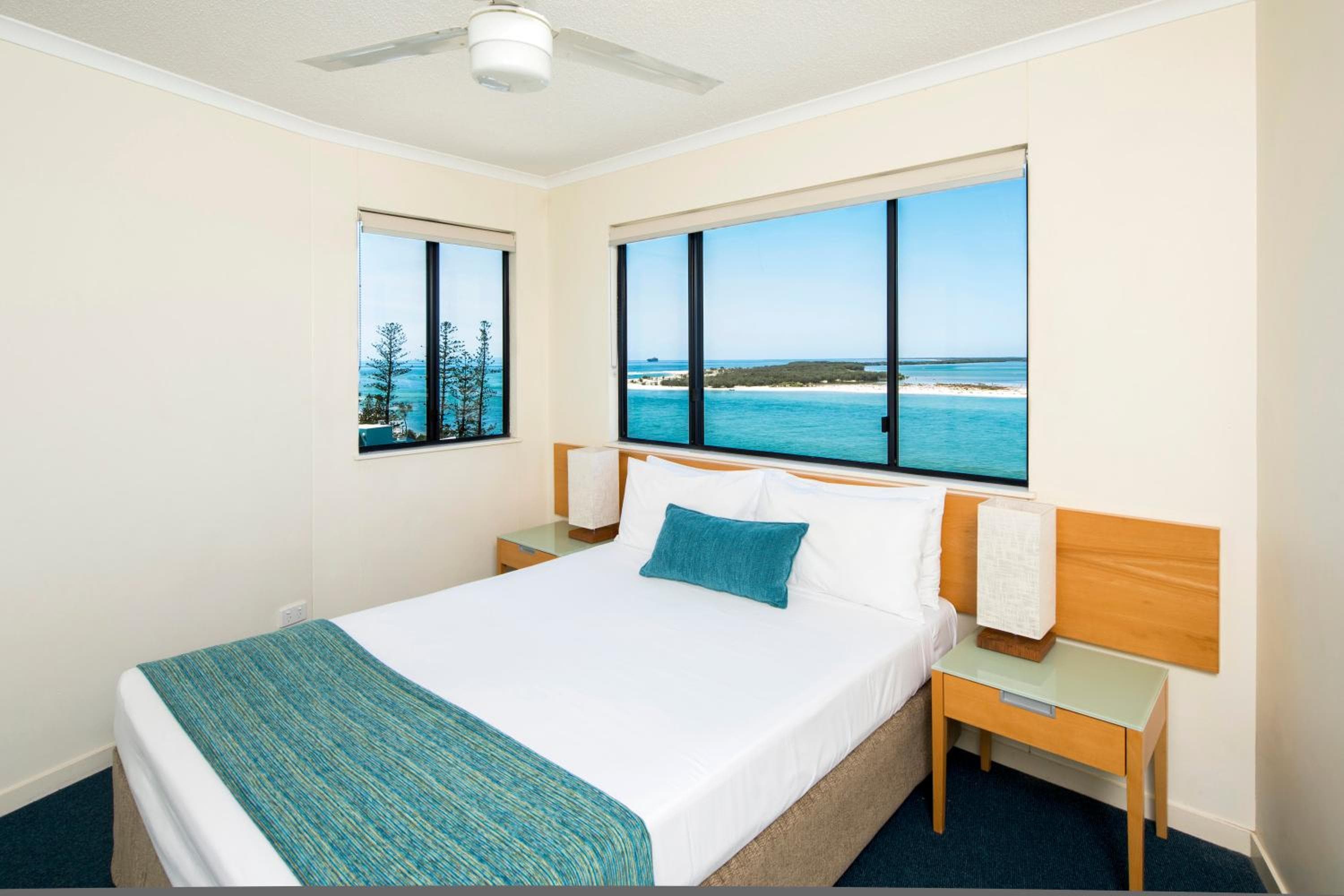 Hotel room at BreakFree Grand Pacific