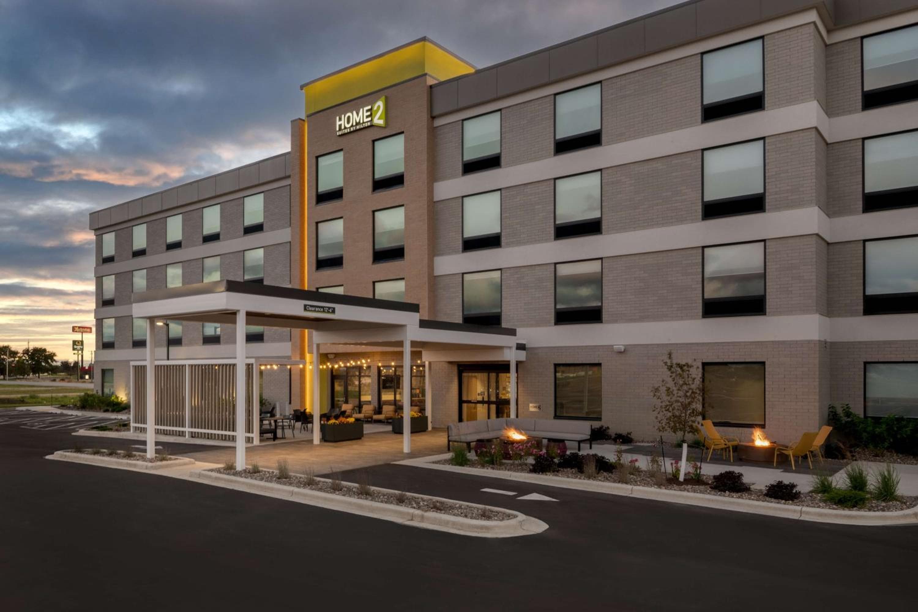 Home2 Suites By Hilton Sheboygan, photo 2