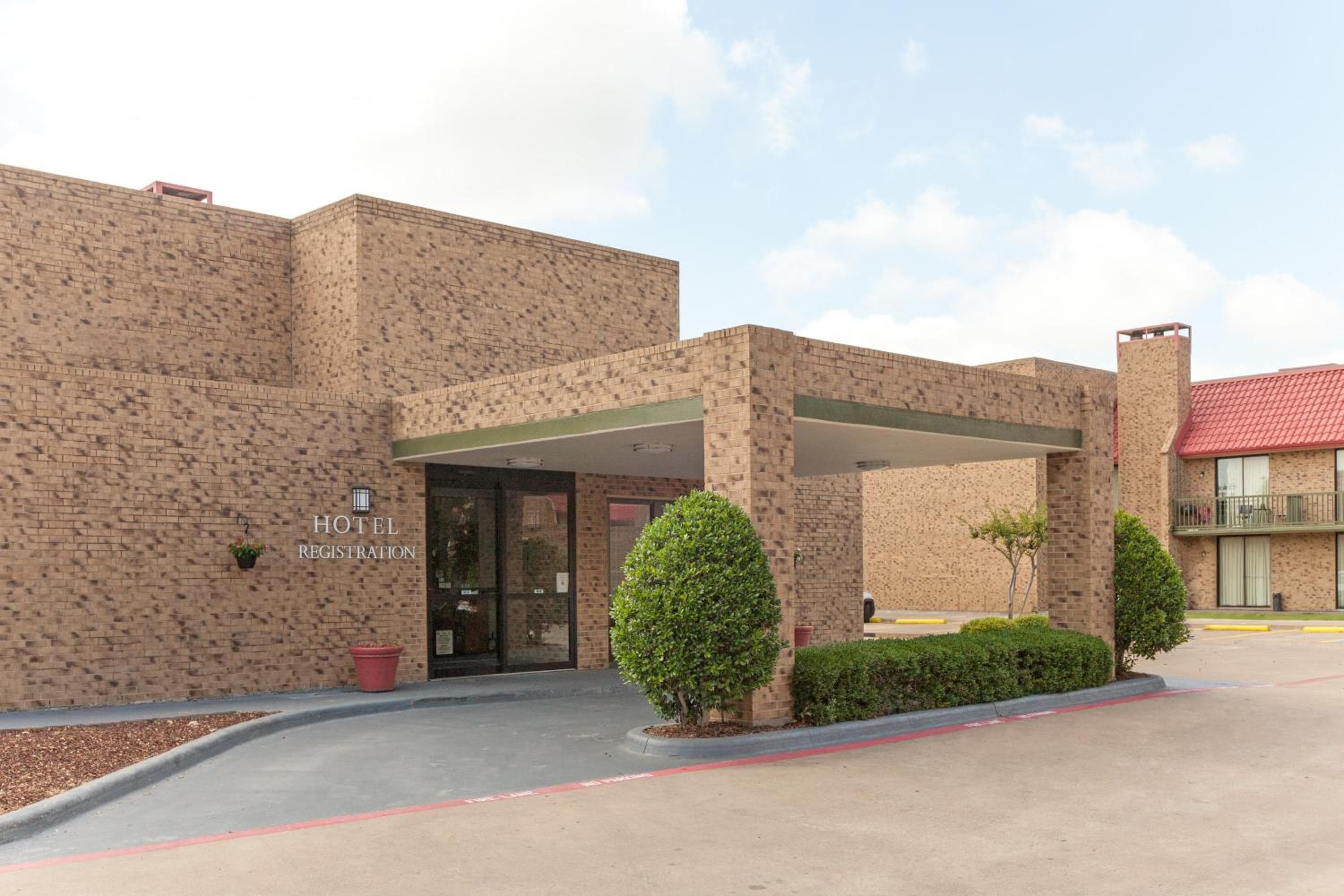 Hawthorn Extended Stay by Wyndham Richardson, Richardson