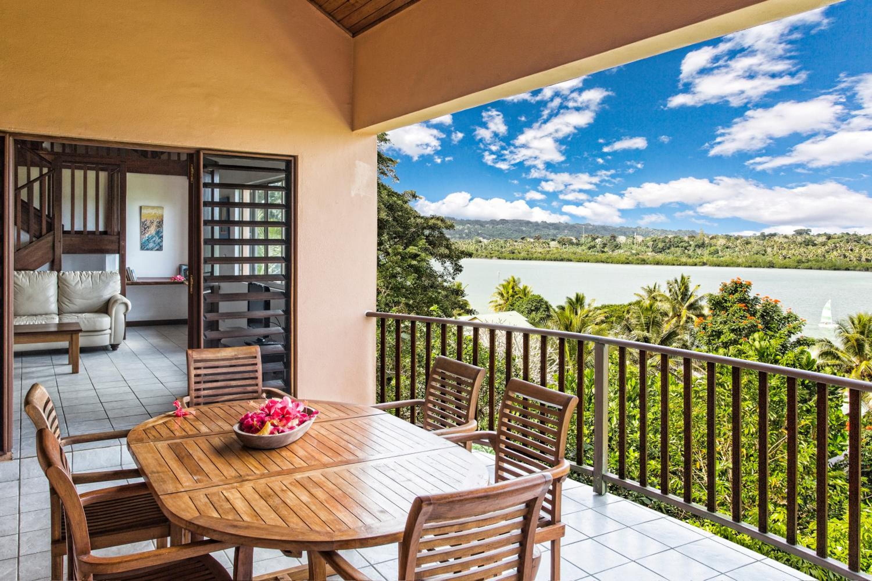 Poppy's on the Lagoon, Port Vila