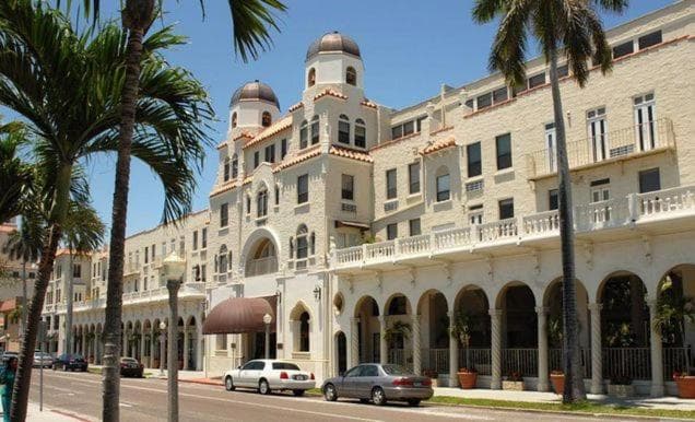 TROPICAL Palm Beach NEW SUITE 3 Beds 2 BEDRS &2BATHROOMS ENSUITE BEACH 5 MINOutdoorPOOL Garden, Palm Beach