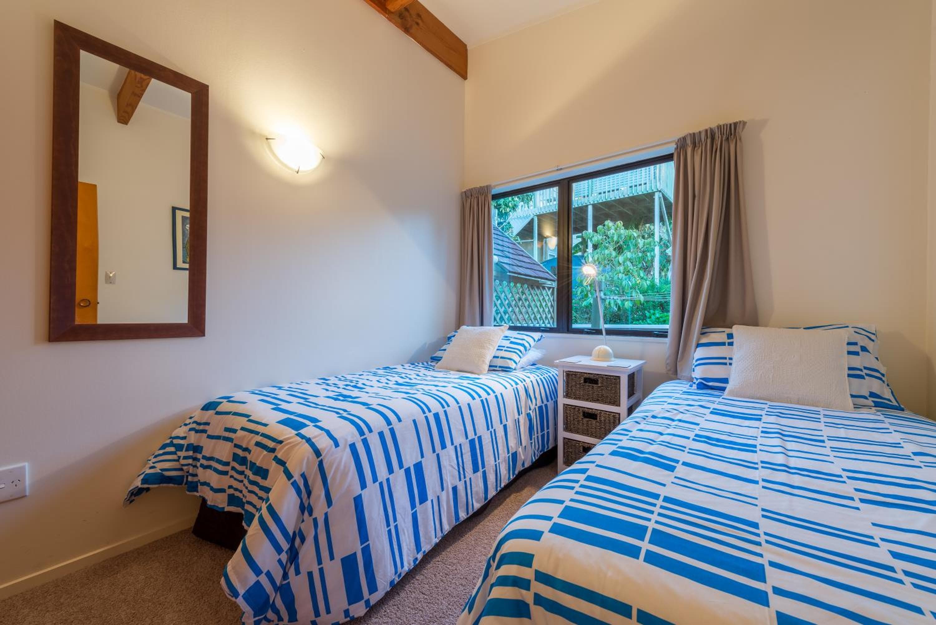 By the Bay Beachfront Apartments, Mangonui, photo 4