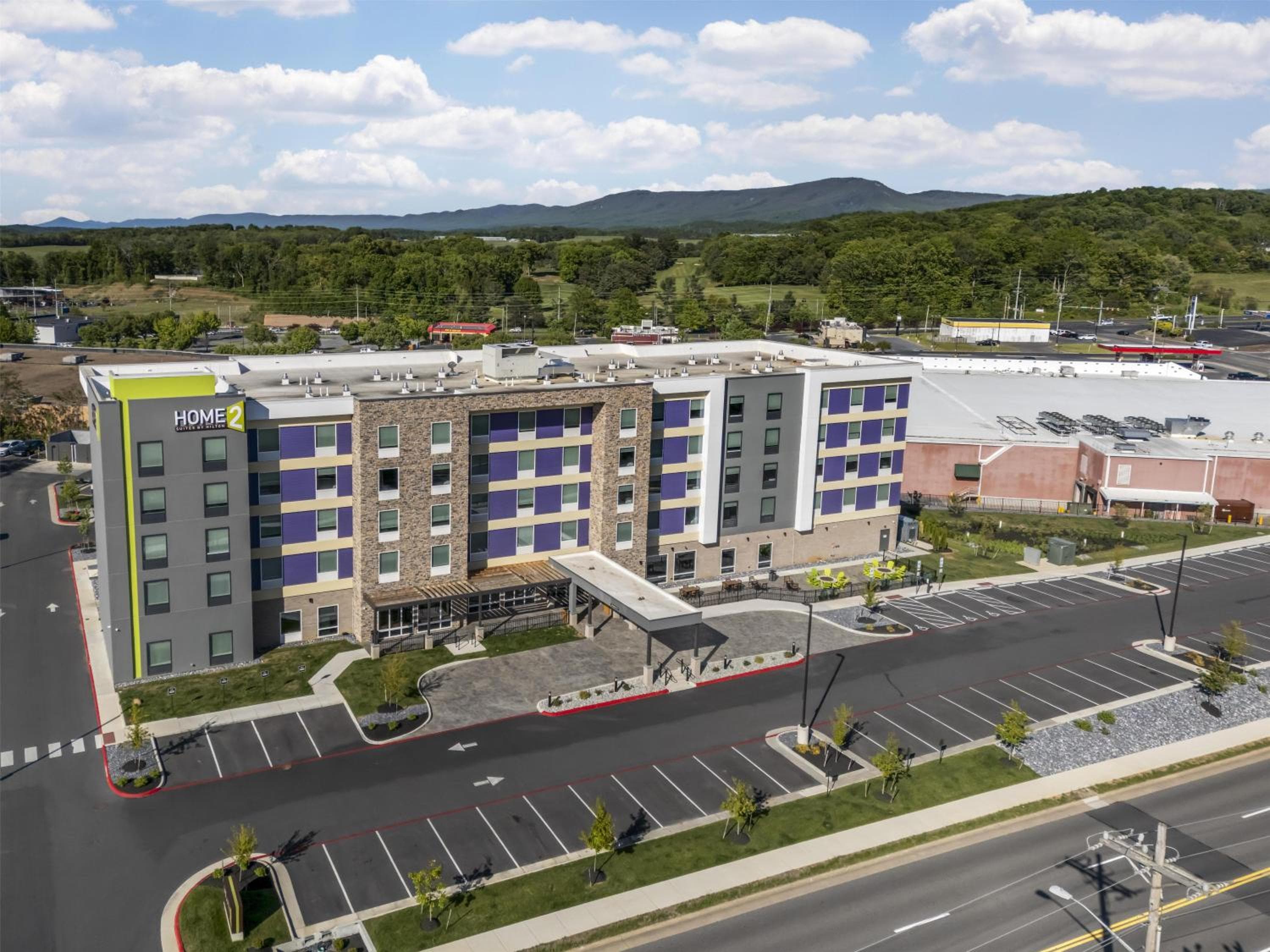Home2 Suites By Hilton Harrisonburg University, Harrisonburg, photo 2