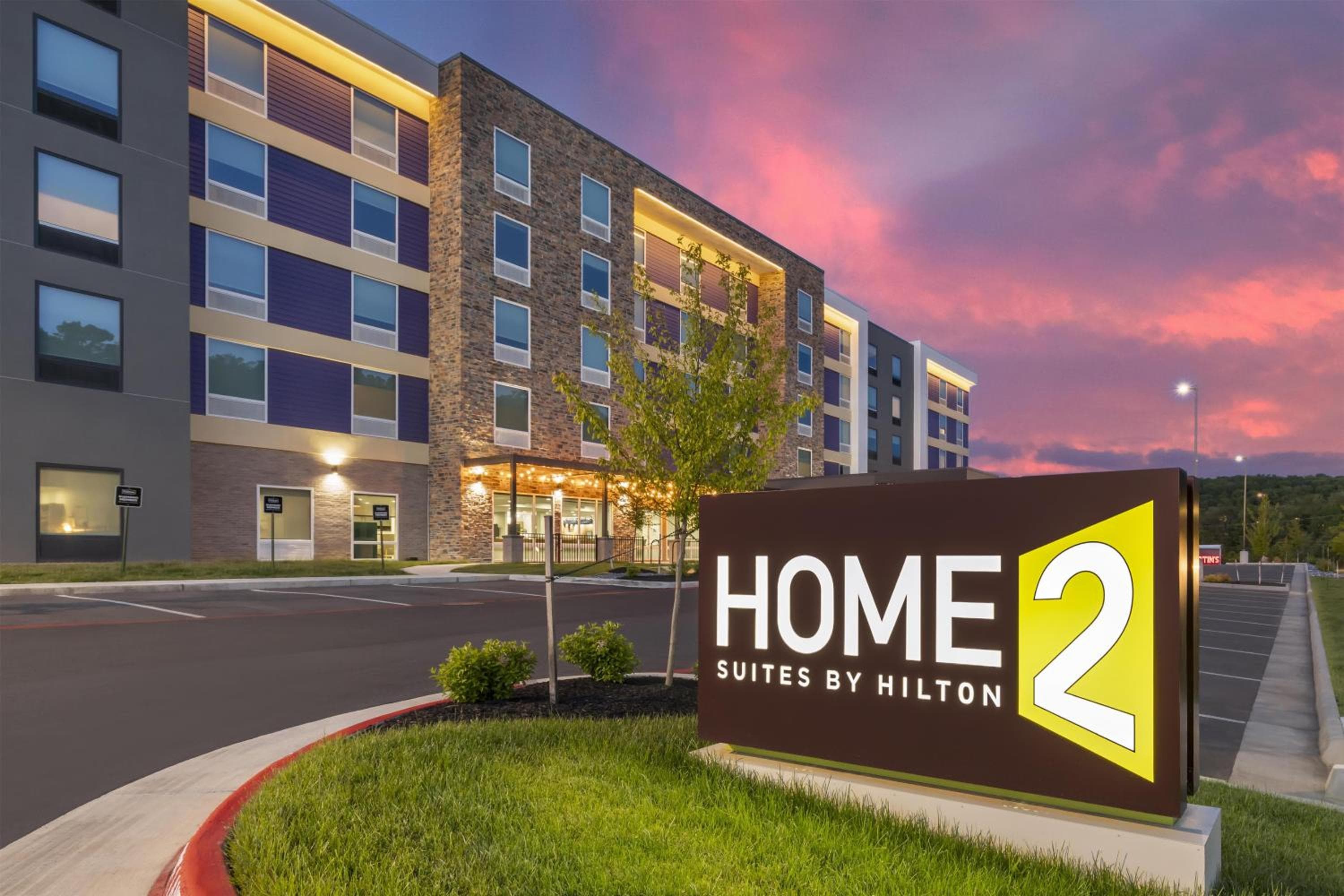 Home2 Suites By Hilton Harrisonburg University, Harrisonburg, photo 3