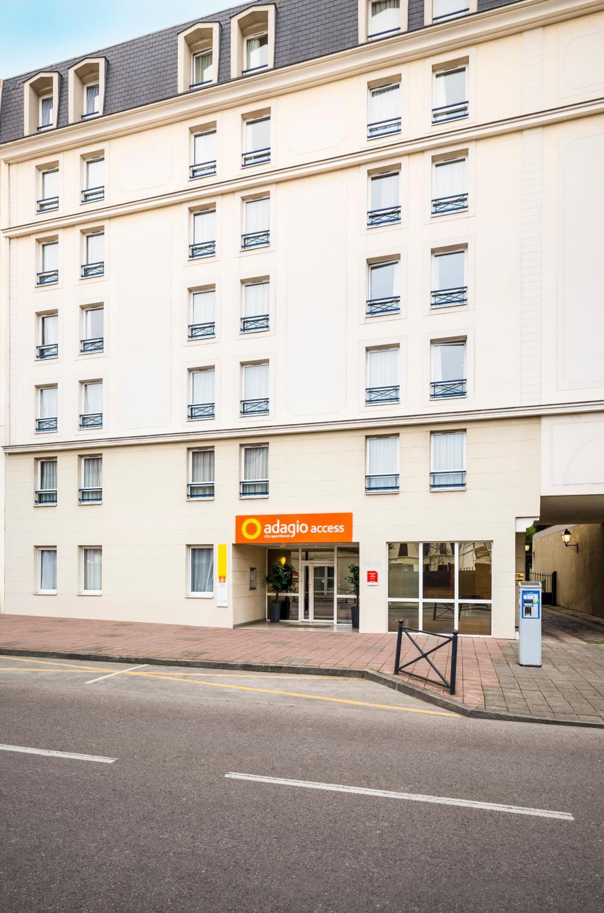 Aparthotel Adagio Access Paris Vanves - Porte de Versailles, Vanves