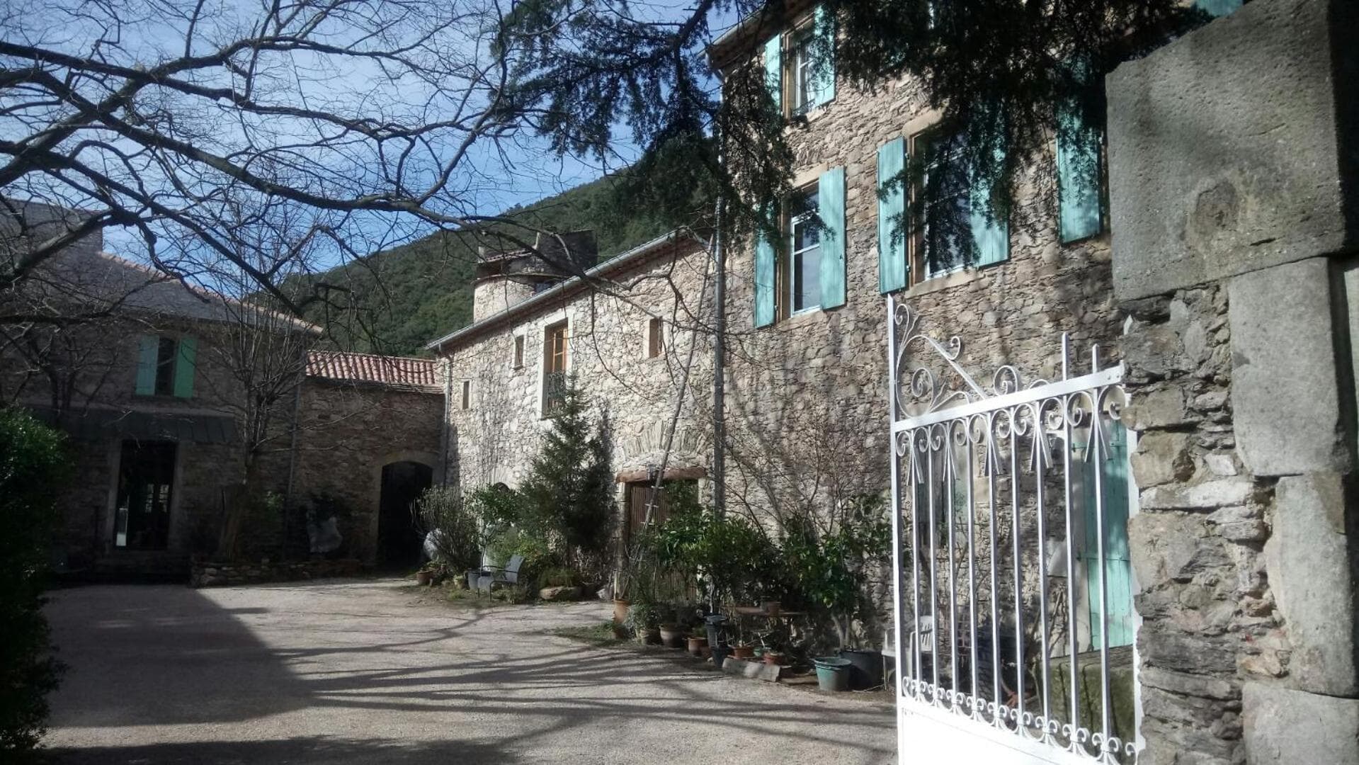 Château de Colombières sur Orb, Colombières-sur-Orb