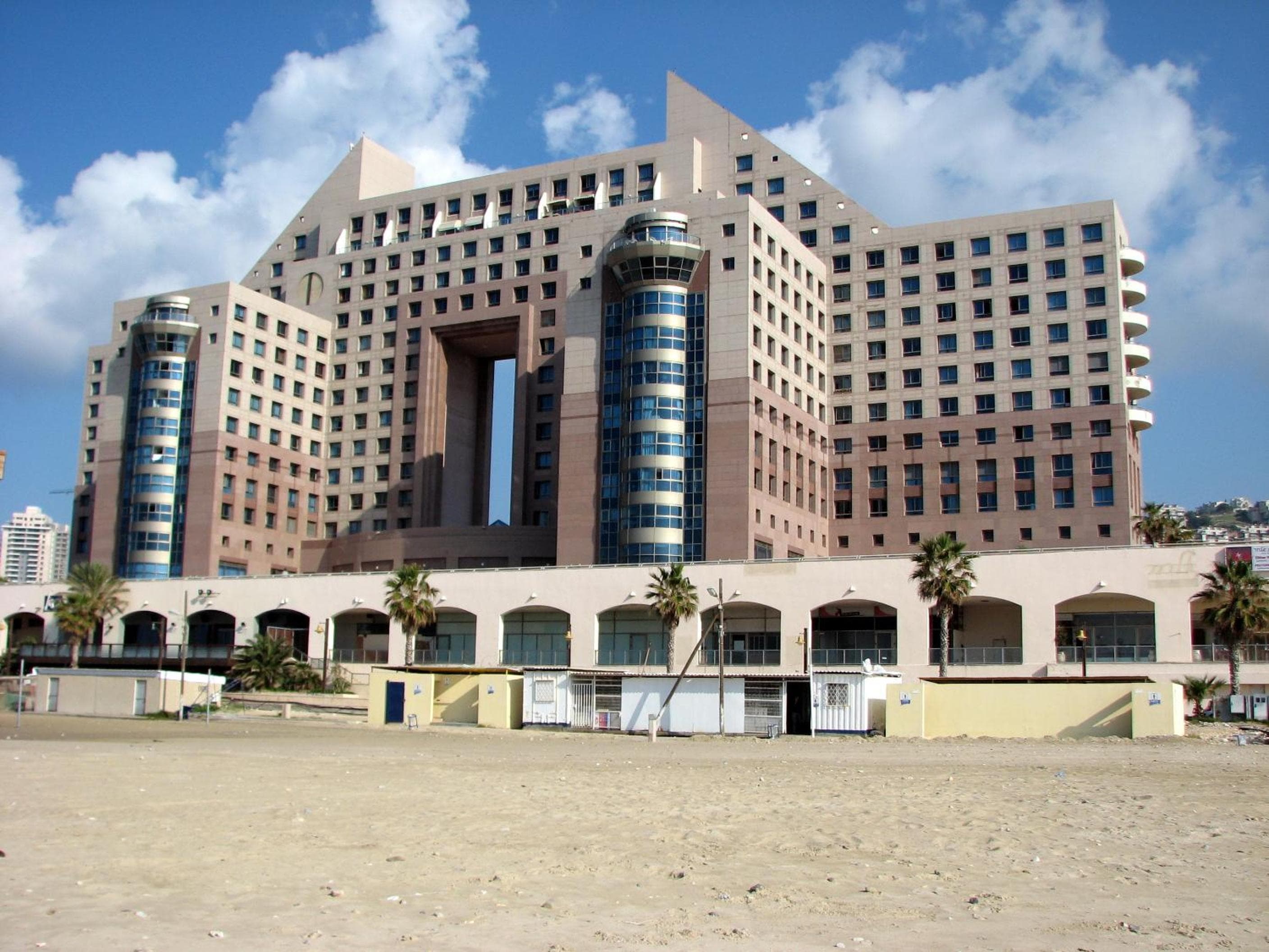Apartments on the Beach, Haifa