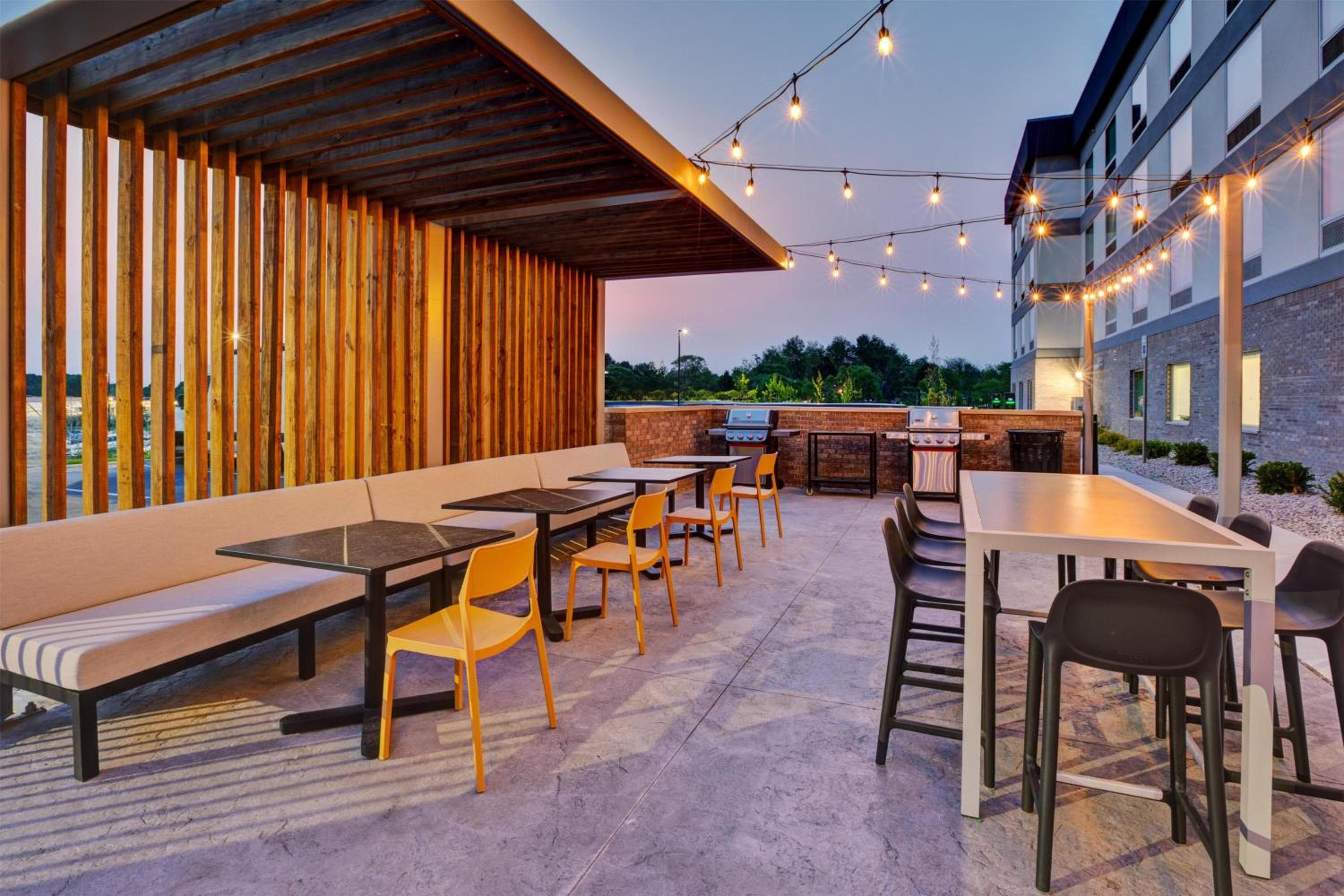 Home2 Suites By Hilton Traverse City, Traverse City, photo 3