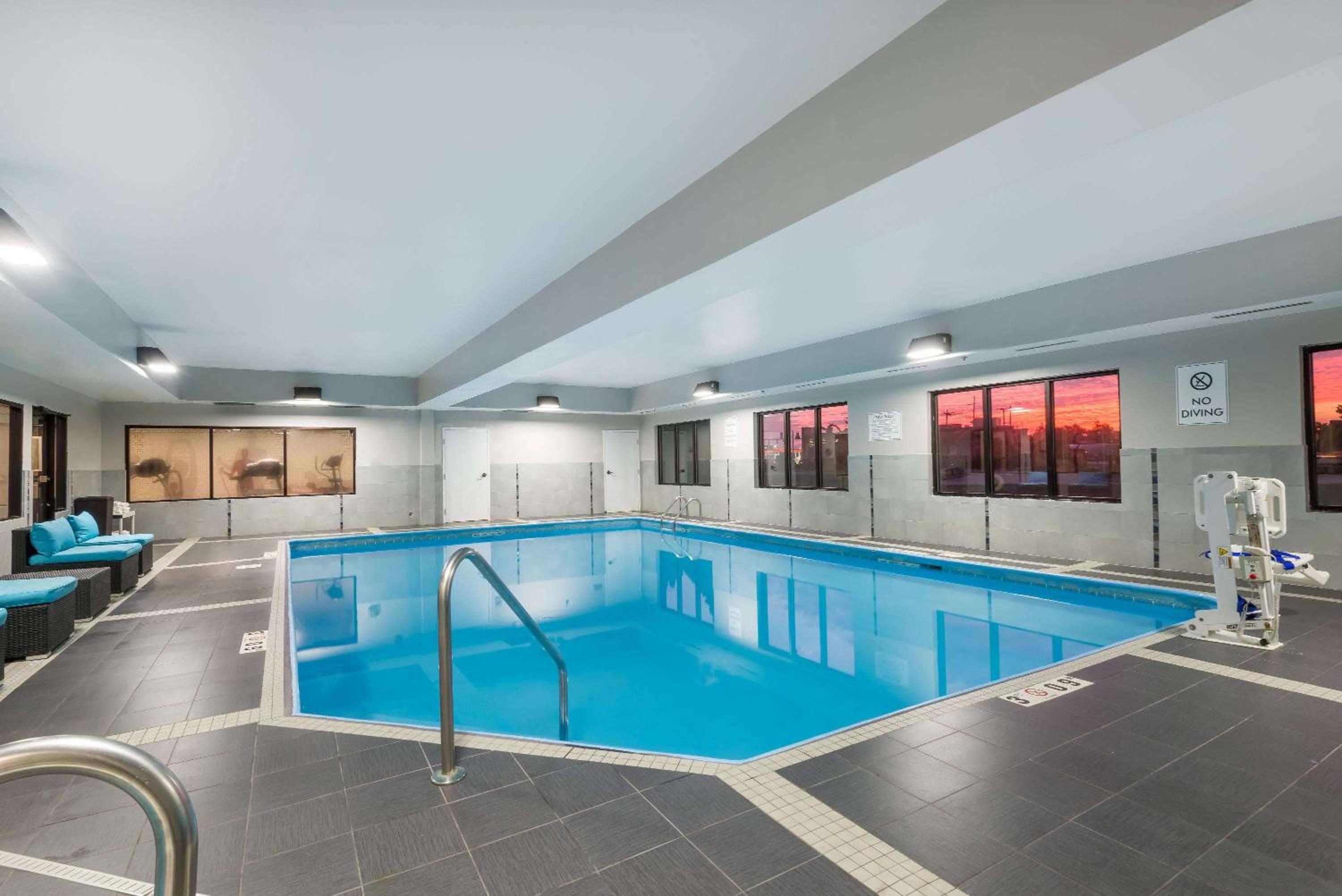 Hawthorn Extended Stay by Wyndham Columbus West, Columbus, photo 4