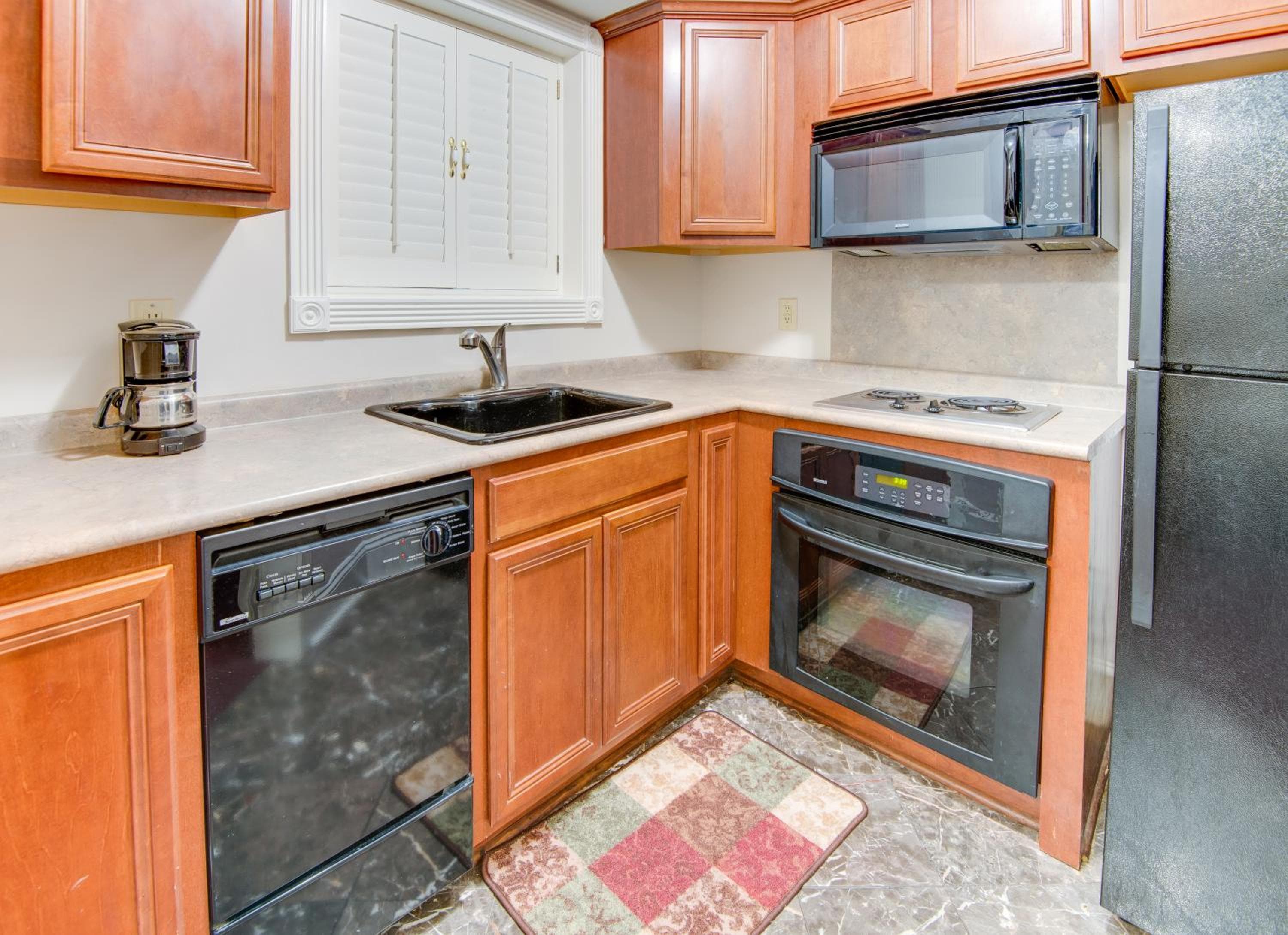 LA Plaza Apartments, Metairie, photo 4