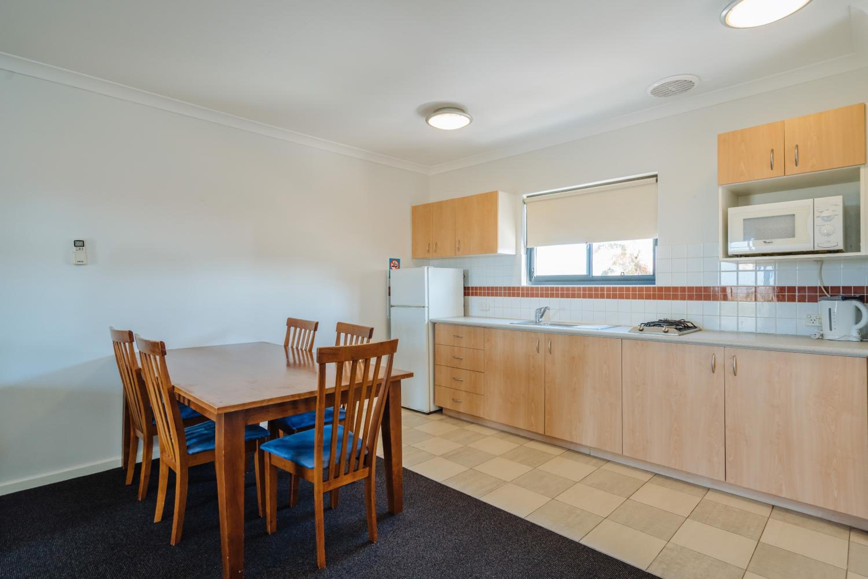 Canning Bridge Auto Lodge, Perth, photo 5