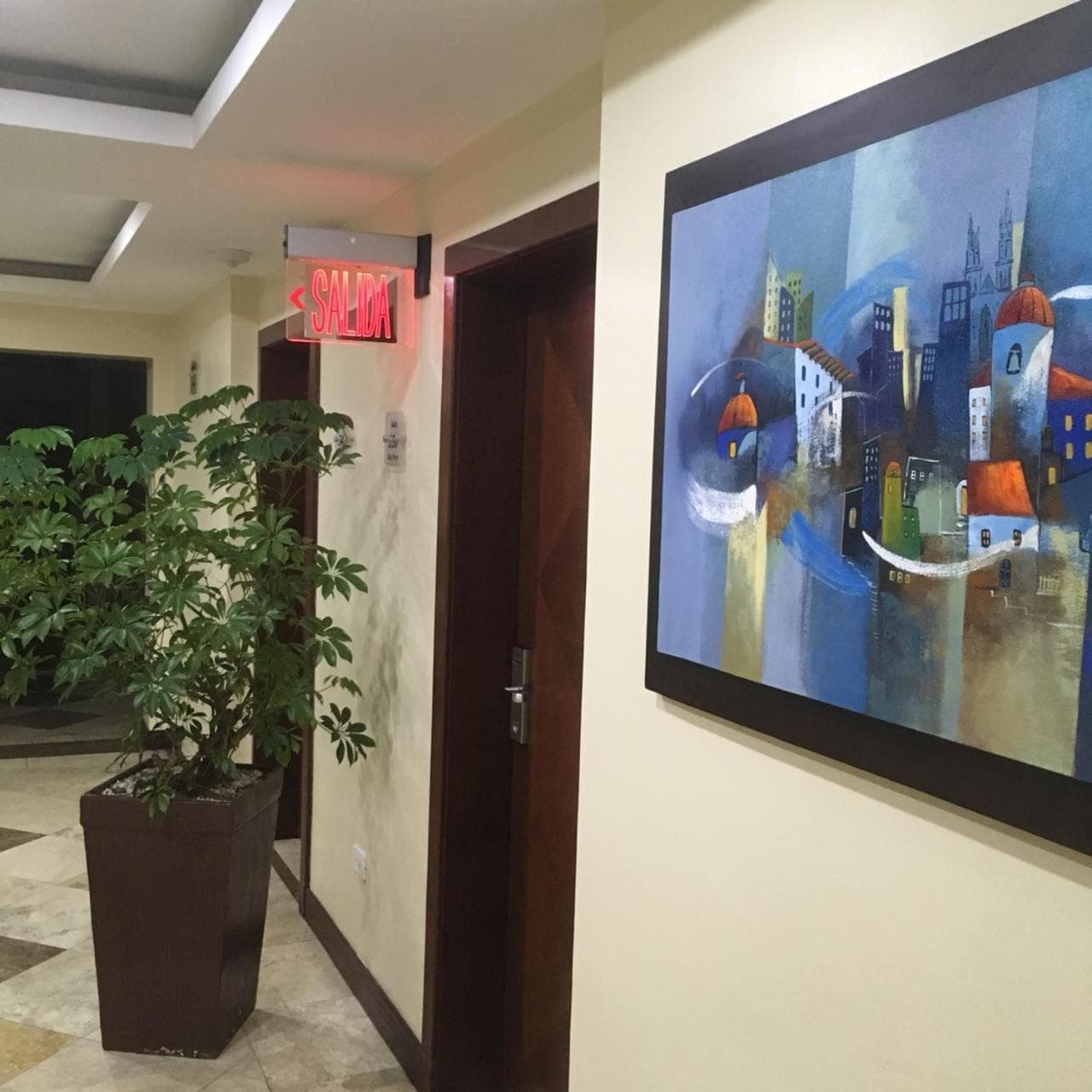 Suites Parque Real, Quito, photo 4