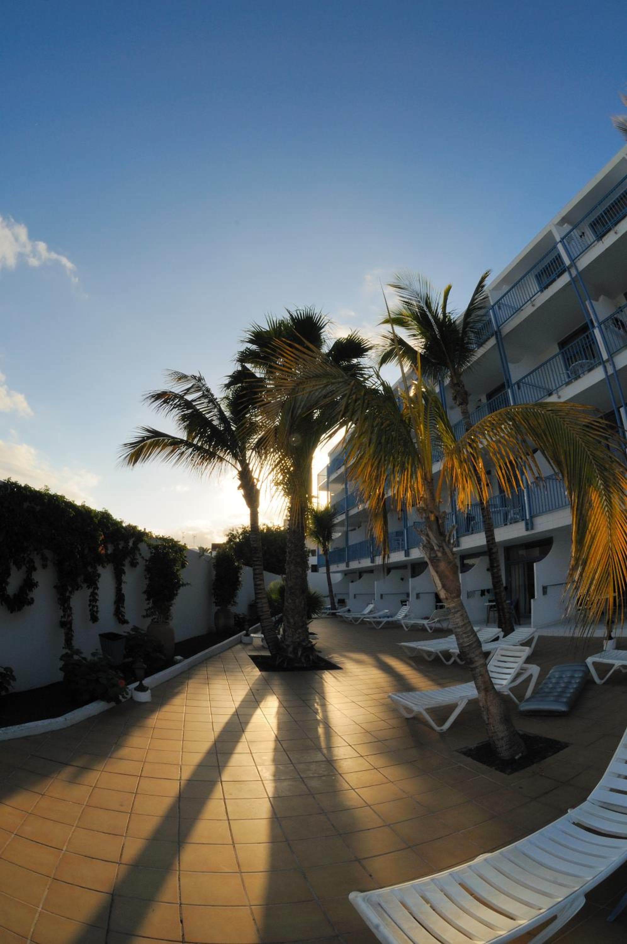 Aparthotel Costa Volcán & Spa, Puerto del Carmen, photo 5