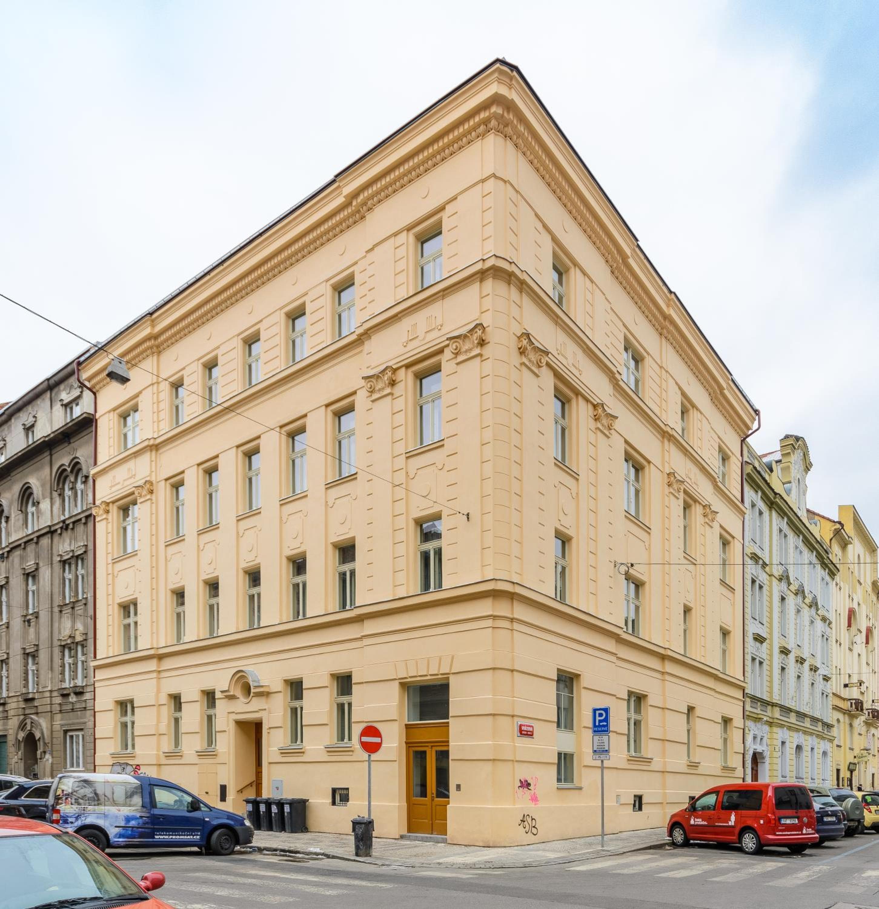 Old Strand Spirit, Prague