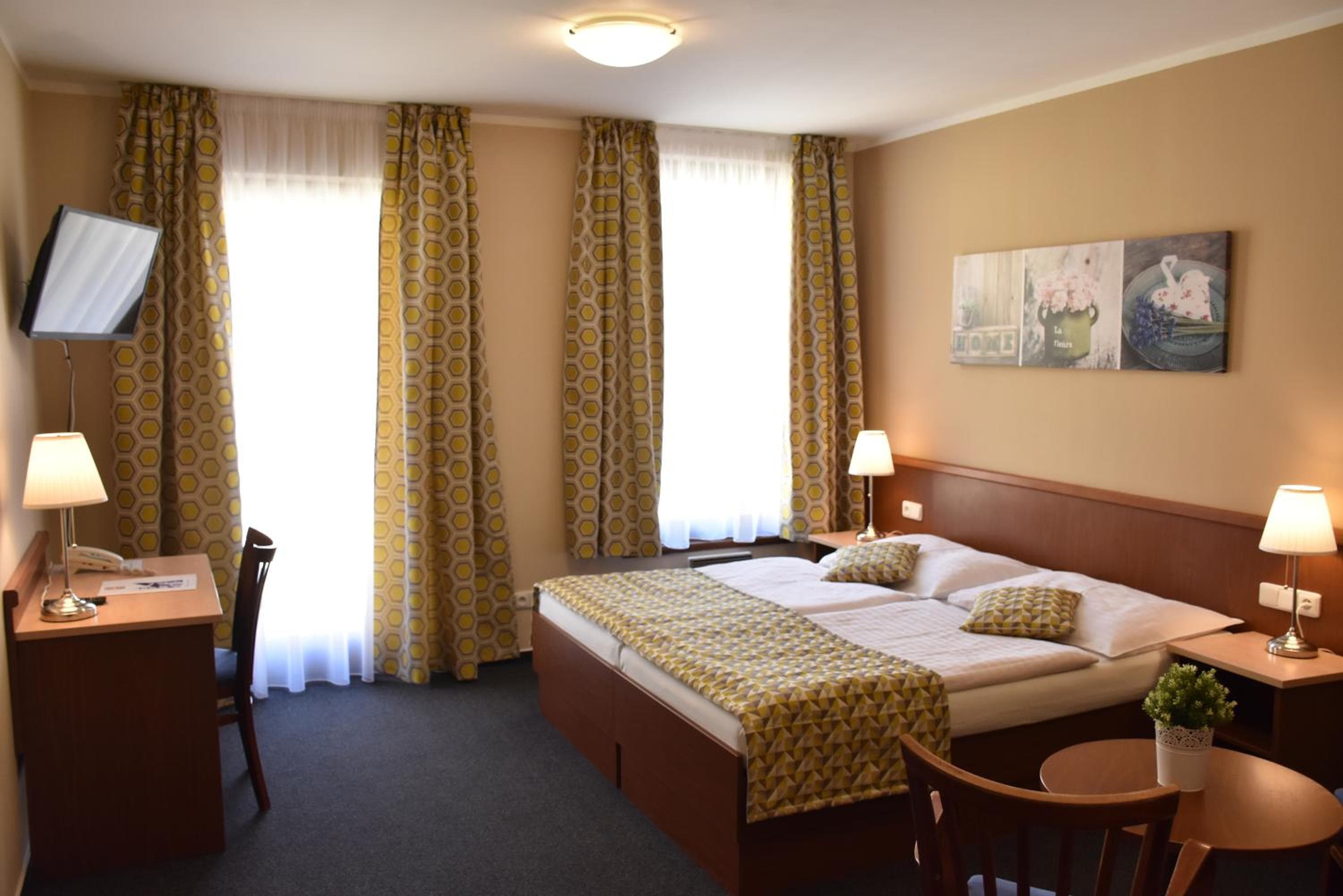 Aparthotel Austria Suites, Prague, photo 2