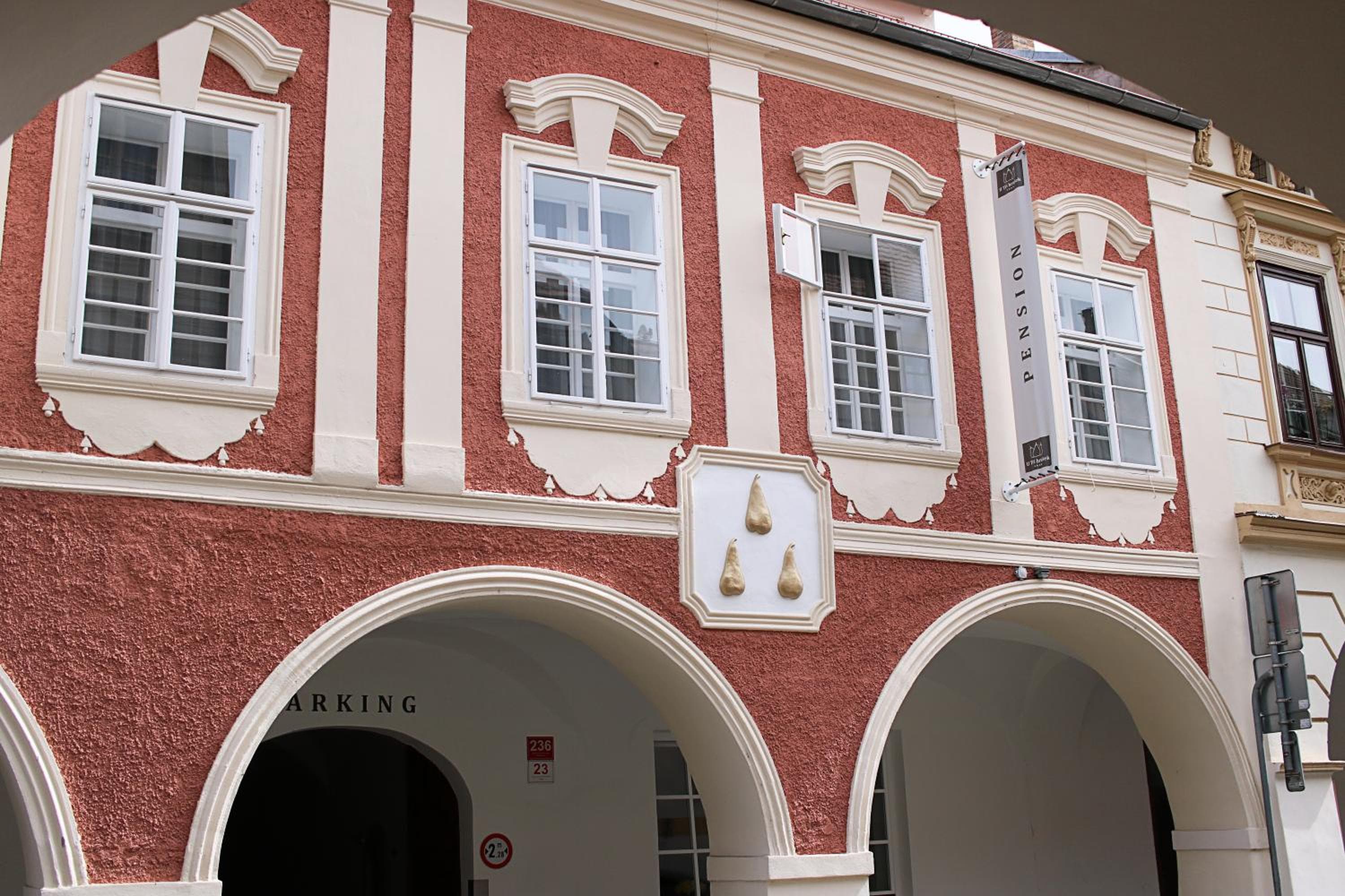 Hotel U Tří hrušek suites & apartments, České Budějovice