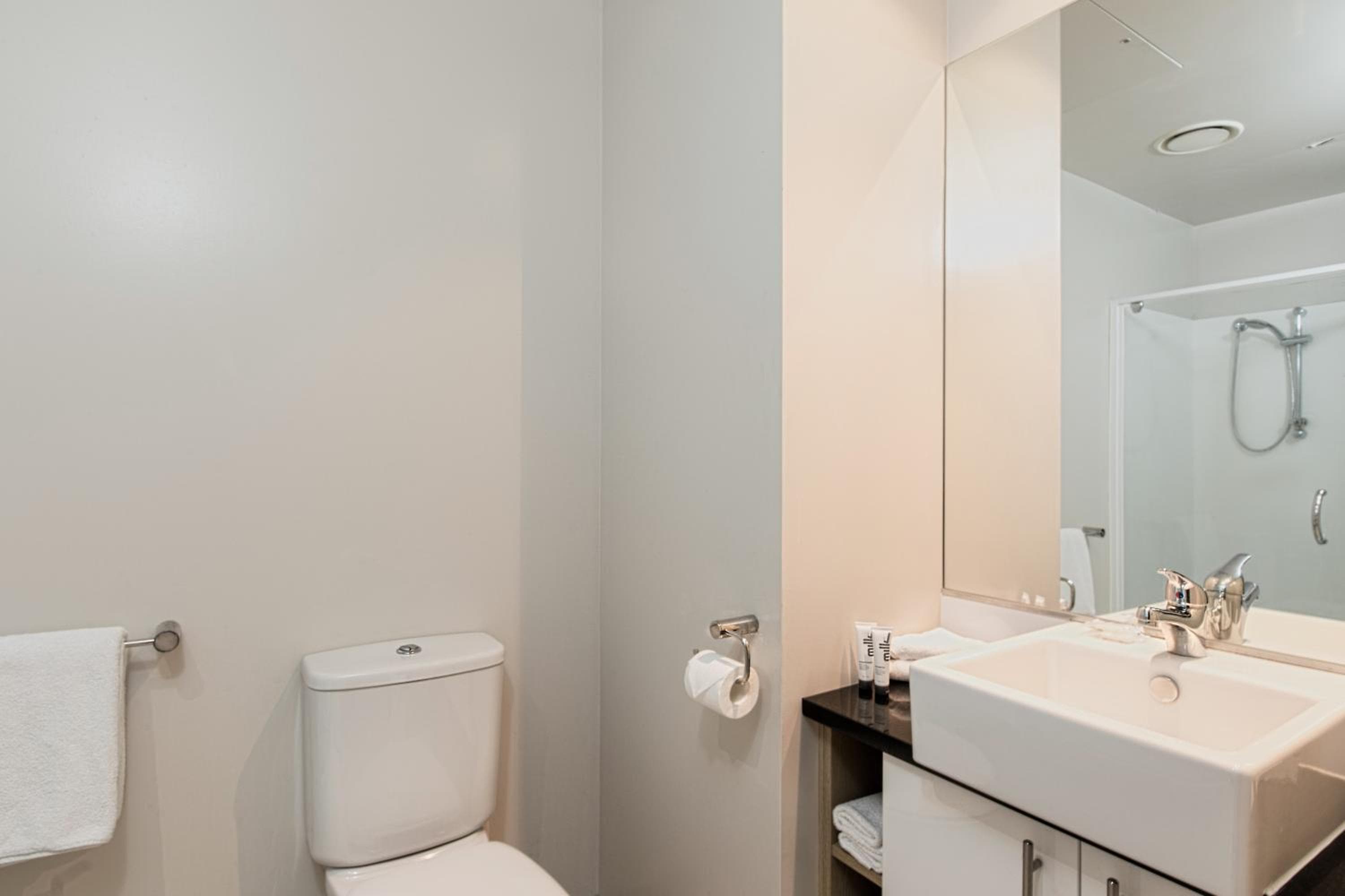 Quest on Hobson Serviced Apartments, Auckland, photo 4