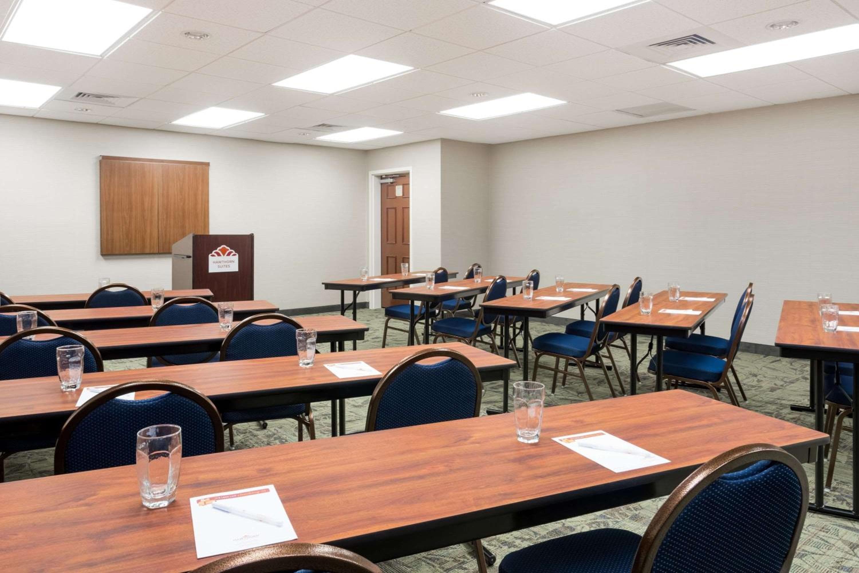 Hawthorn Extended Stay by Wyndham Naples, Naples, photo 2